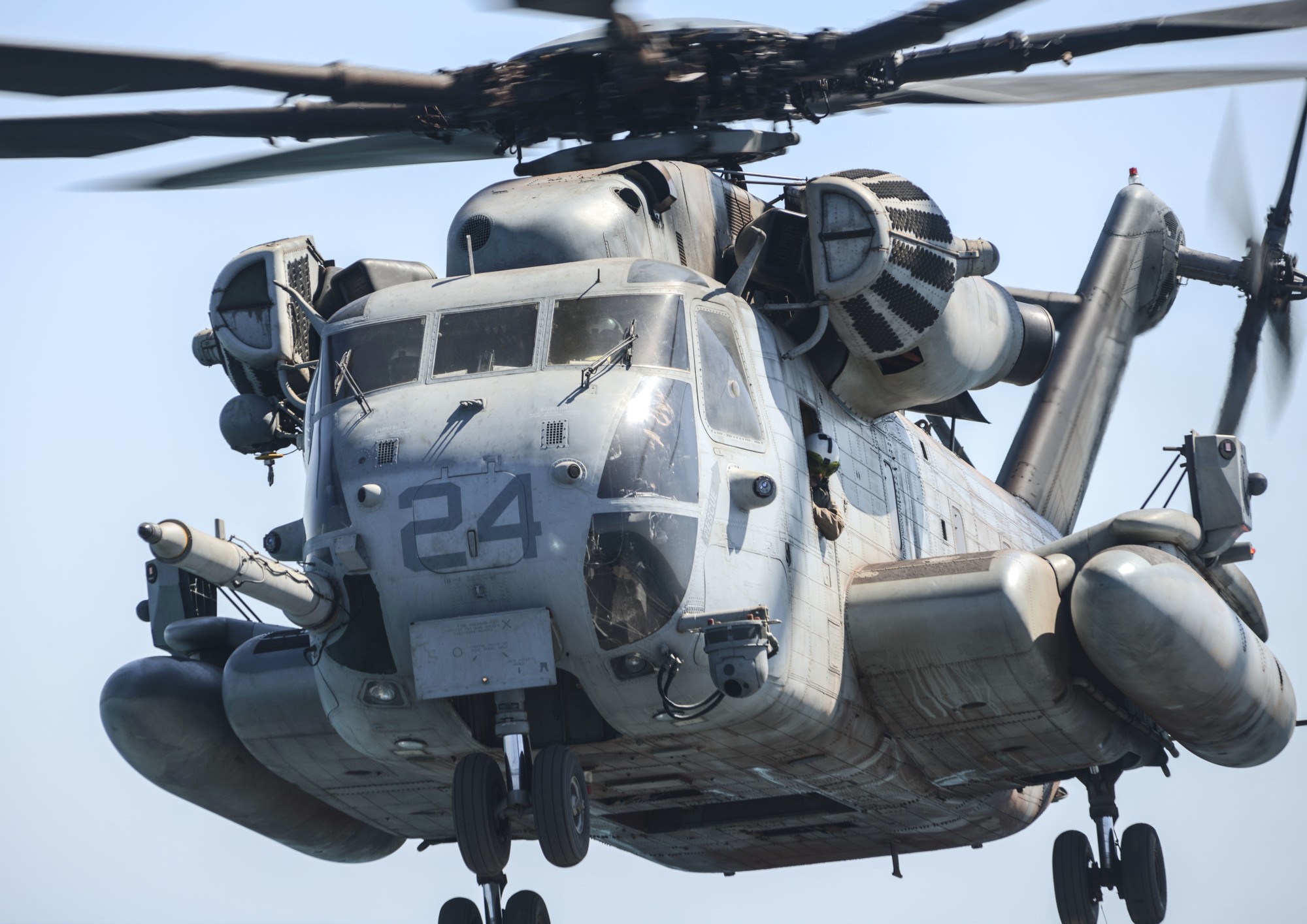 hmh-462 heavy haulers ch-53e super stallion marine heavy helicopter squadron 73