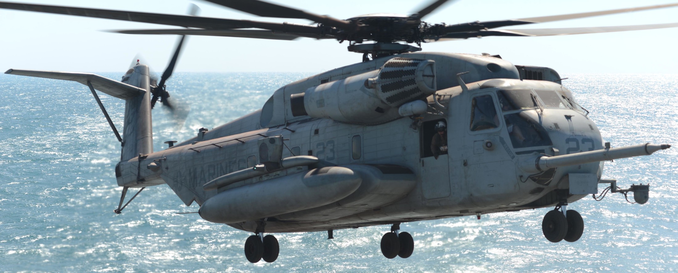 hmh-462 heavy haulers ch-53e super stallion marine heavy helicopter squadron 74