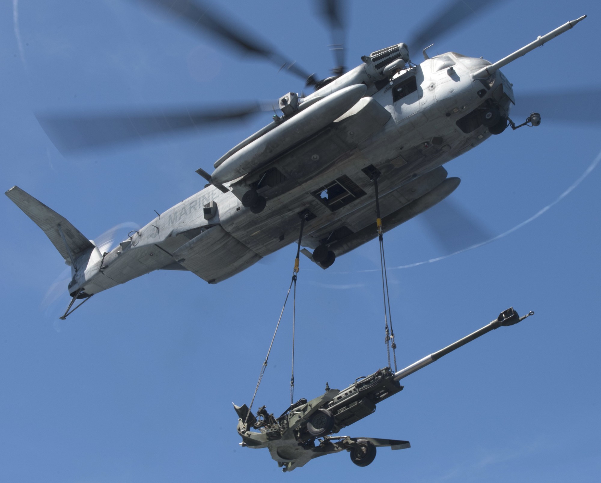 hmh-462 heavy haulers ch-53e super stallion marine heavy helicopter squadron 79