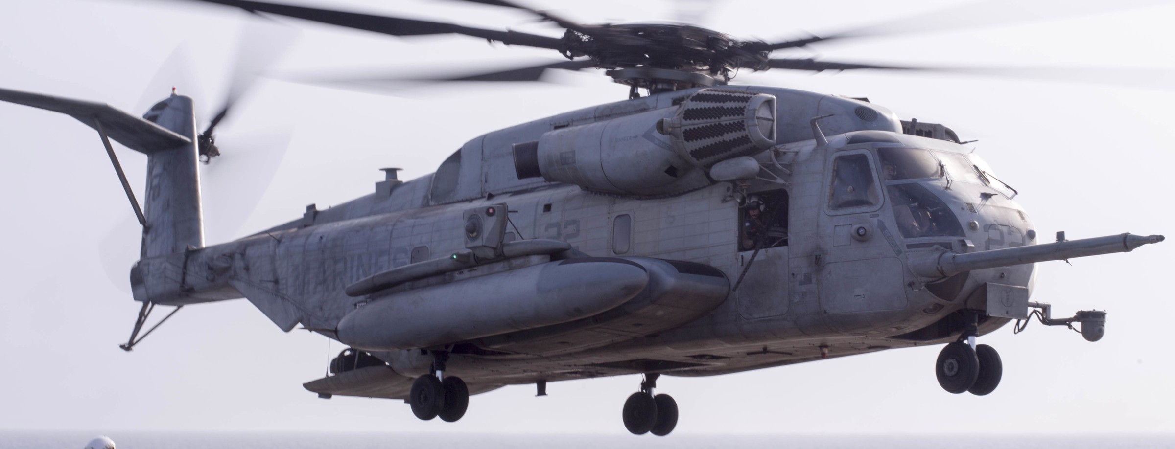 hmh-462 heavy haulers ch-53e super stallion marine heavy helicopter squadron 87