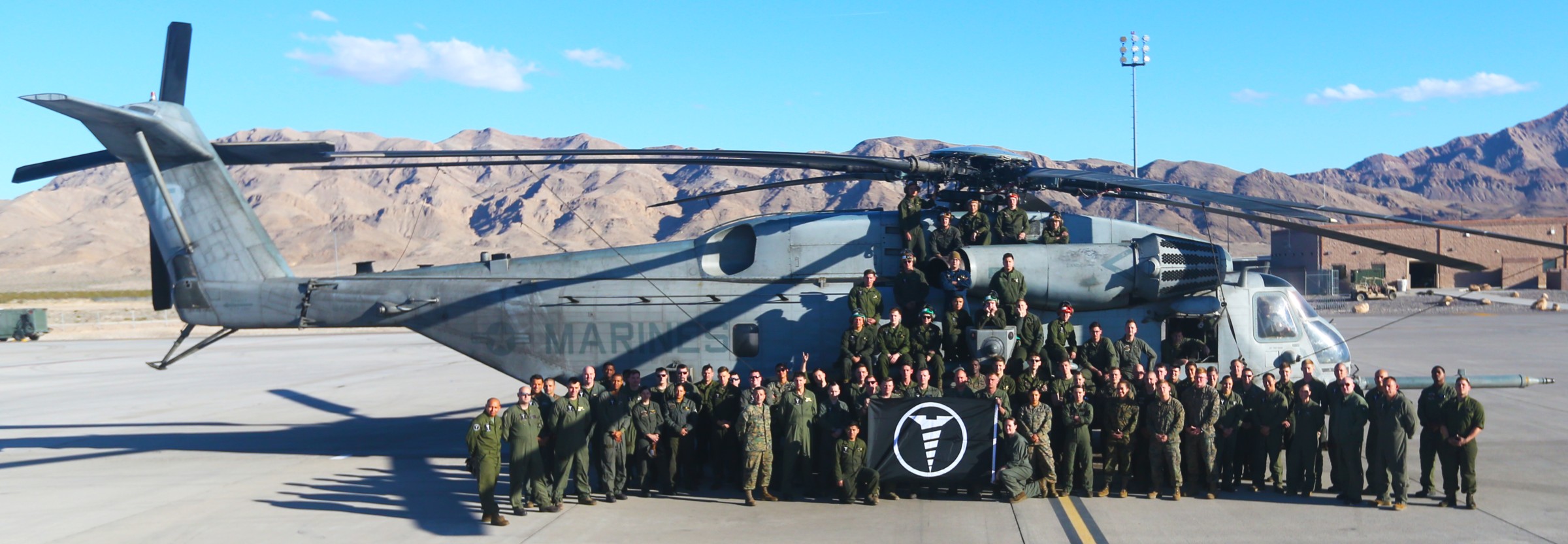 hmh-462 heavy haulers ch-53e super stallion marine heavy helicopter squadron nellis afb nevada 94