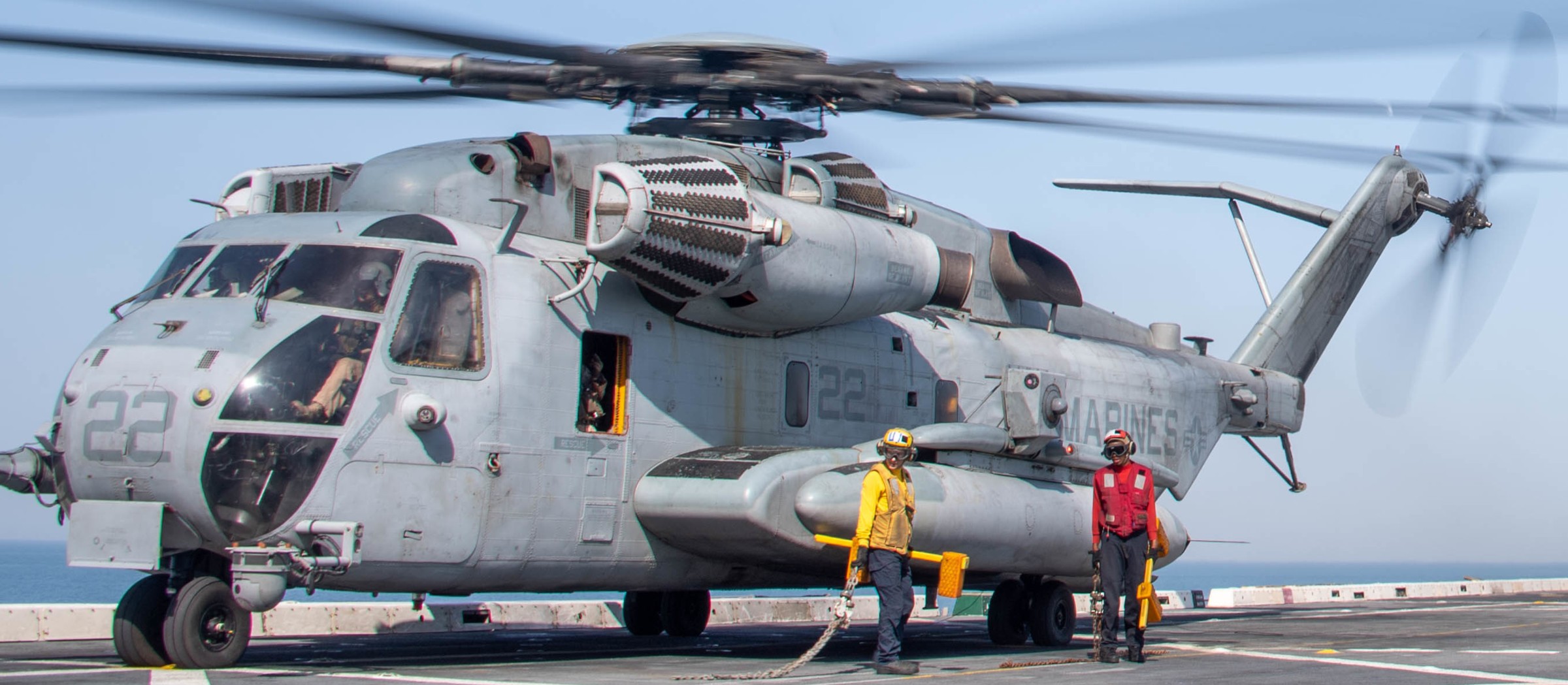 hmh-462 heavy haulers ch-53e super stallion marine heavy helicopter squadron 139