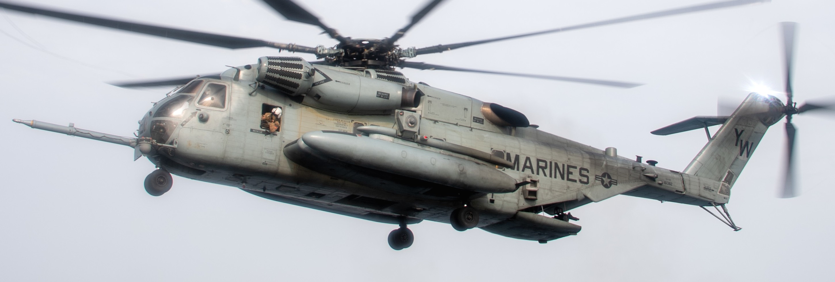 hmh-462 heavy haulers ch-53e super stallion marine heavy helicopter squadron 140