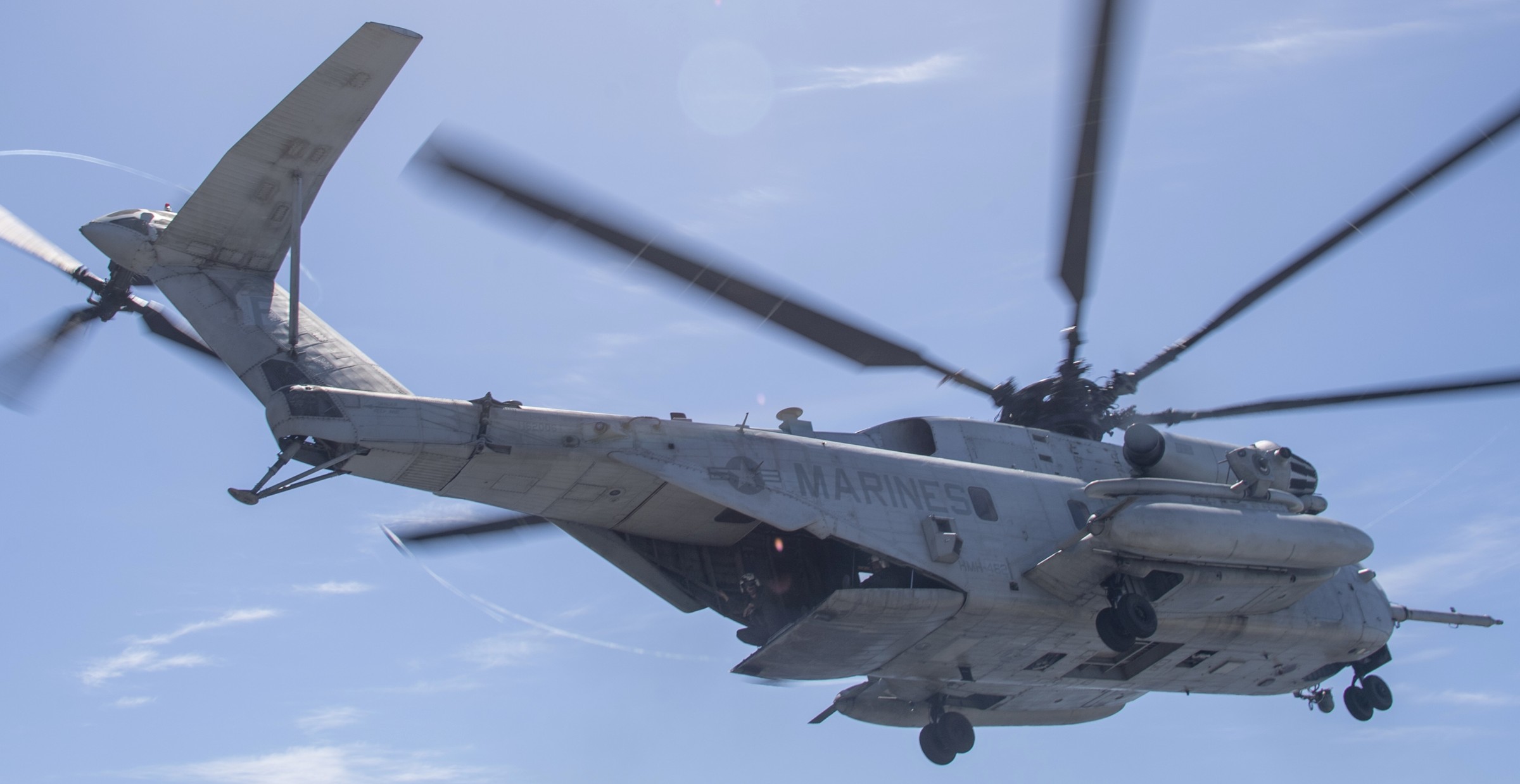 hmh-462 heavy haulers ch-53e super stallion marine heavy helicopter squadron 156