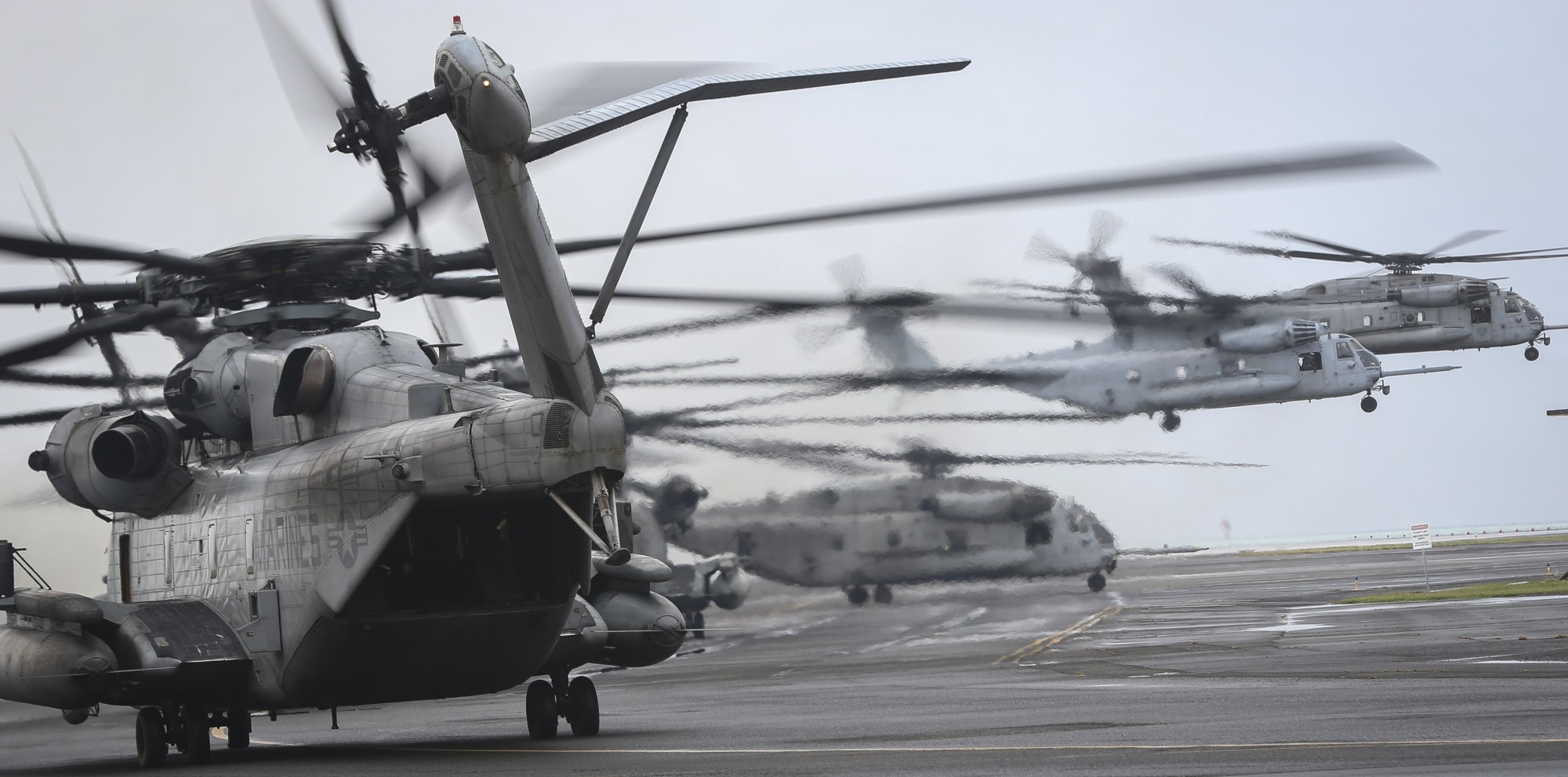 hmh-463 pegasus ch-53e super stallion marine heavy helicopter squadron usmc 89