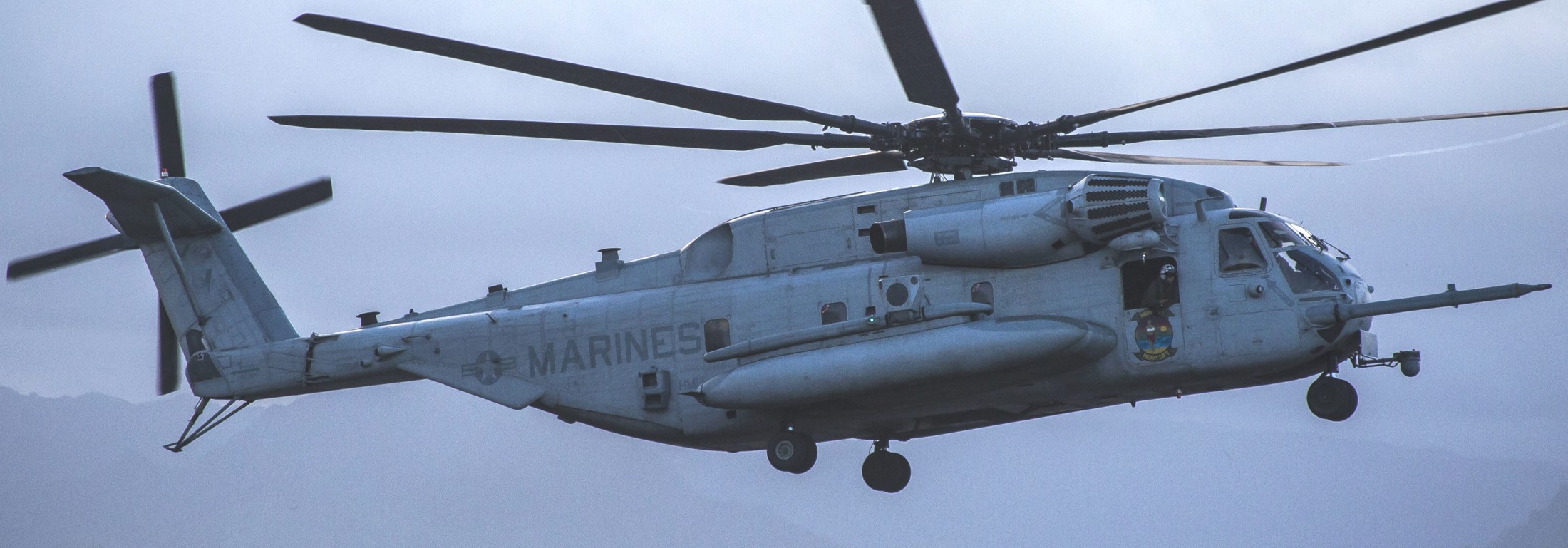 hmh-463 pegasus ch-53e super stallion marine heavy helicopter squadron usmc 92