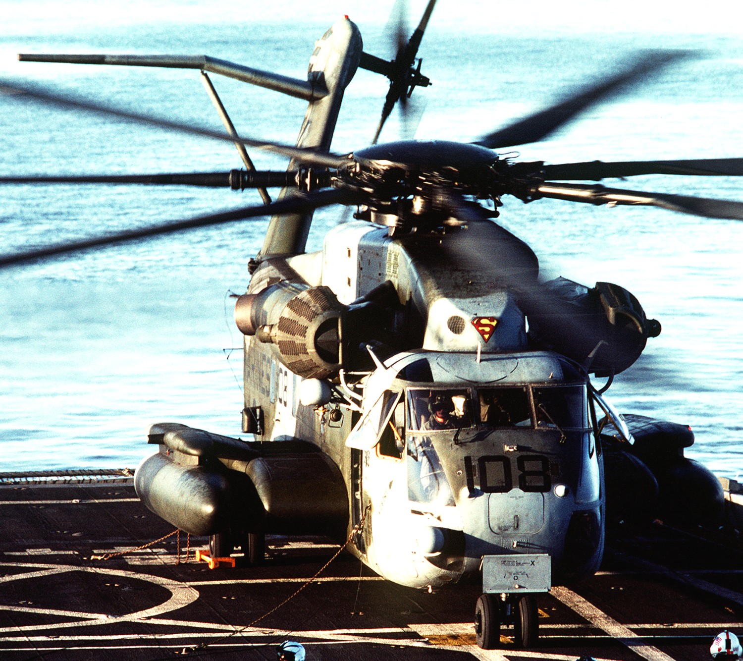 hmh-464 condors ch-53e super stallion marine heavy helicopter squadron 04