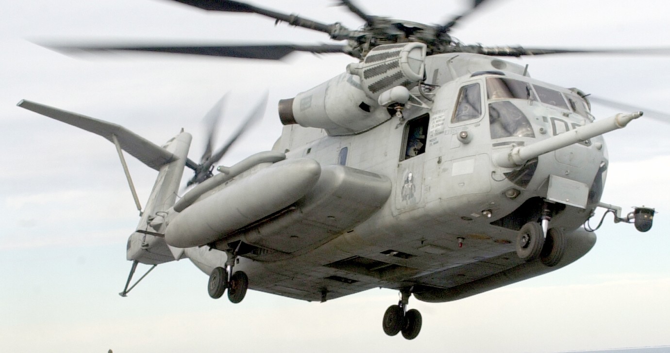 hmh-464 condors ch-53e super stallion marine heavy helicopter squadron 10