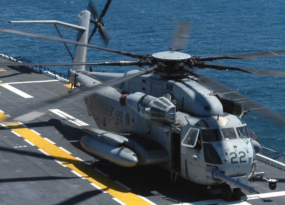 hmh-464 condors ch-53e super stallion marine heavy helicopter squadron 26