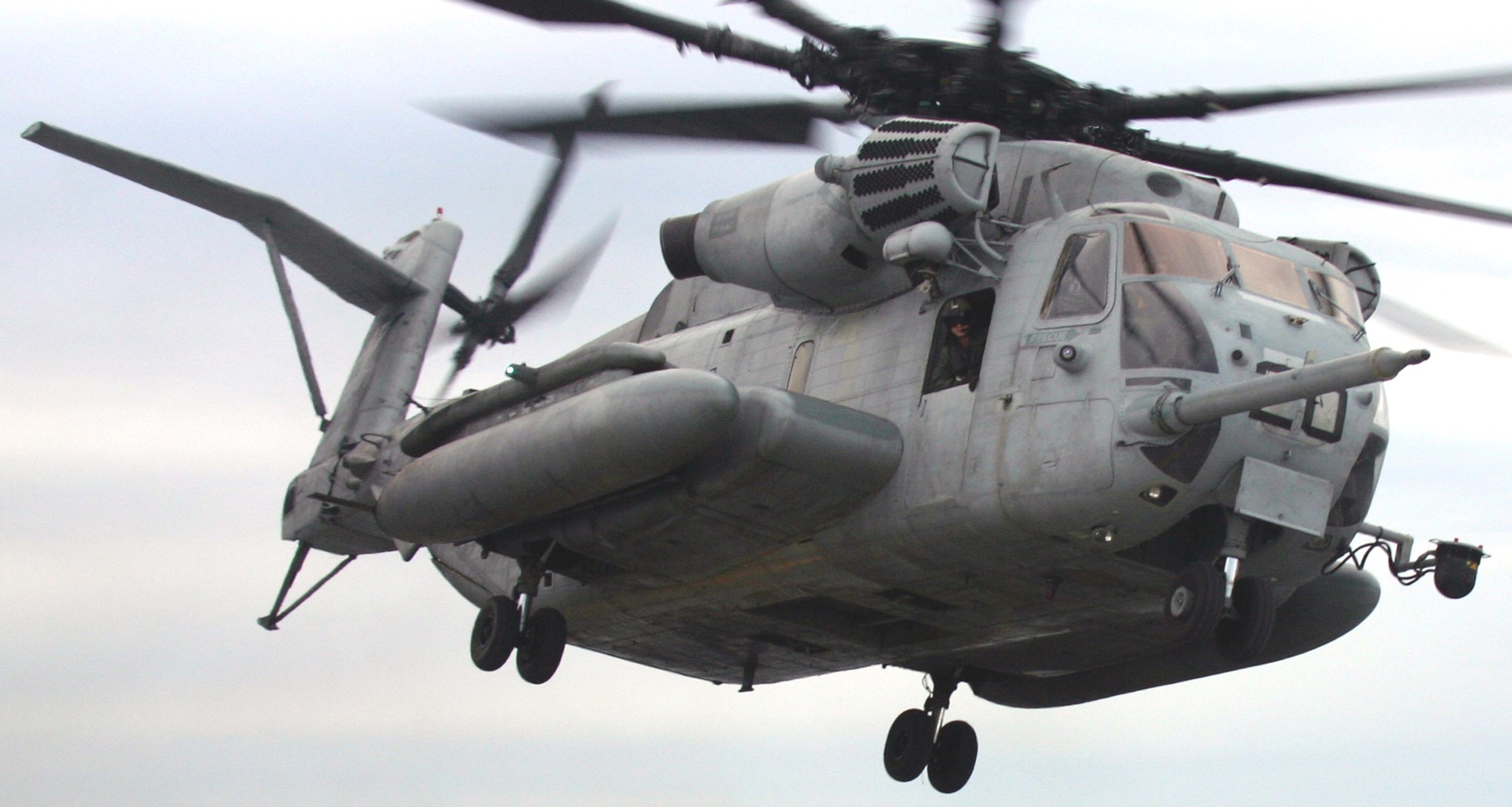 hmh-464 condors ch-53e super stallion marine heavy helicopter squadron 32