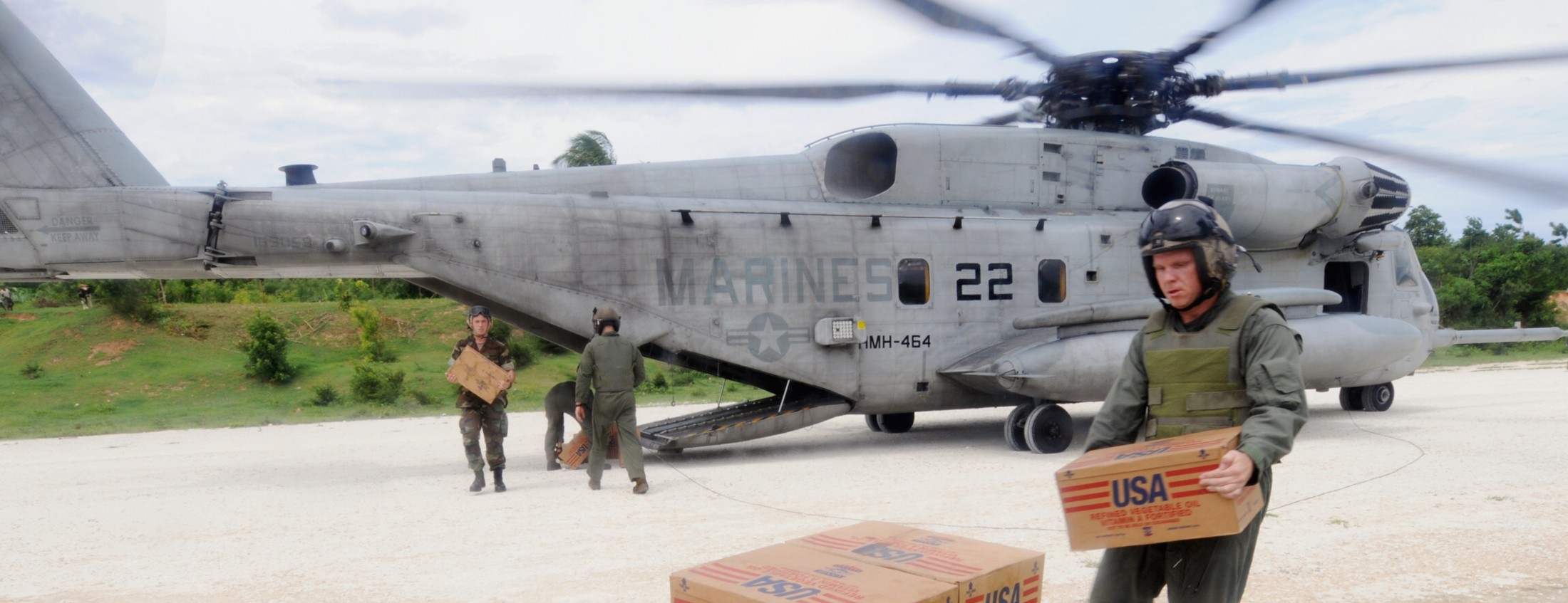 hmh-464 condors ch-53e super stallion marine heavy helicopter squadron 42