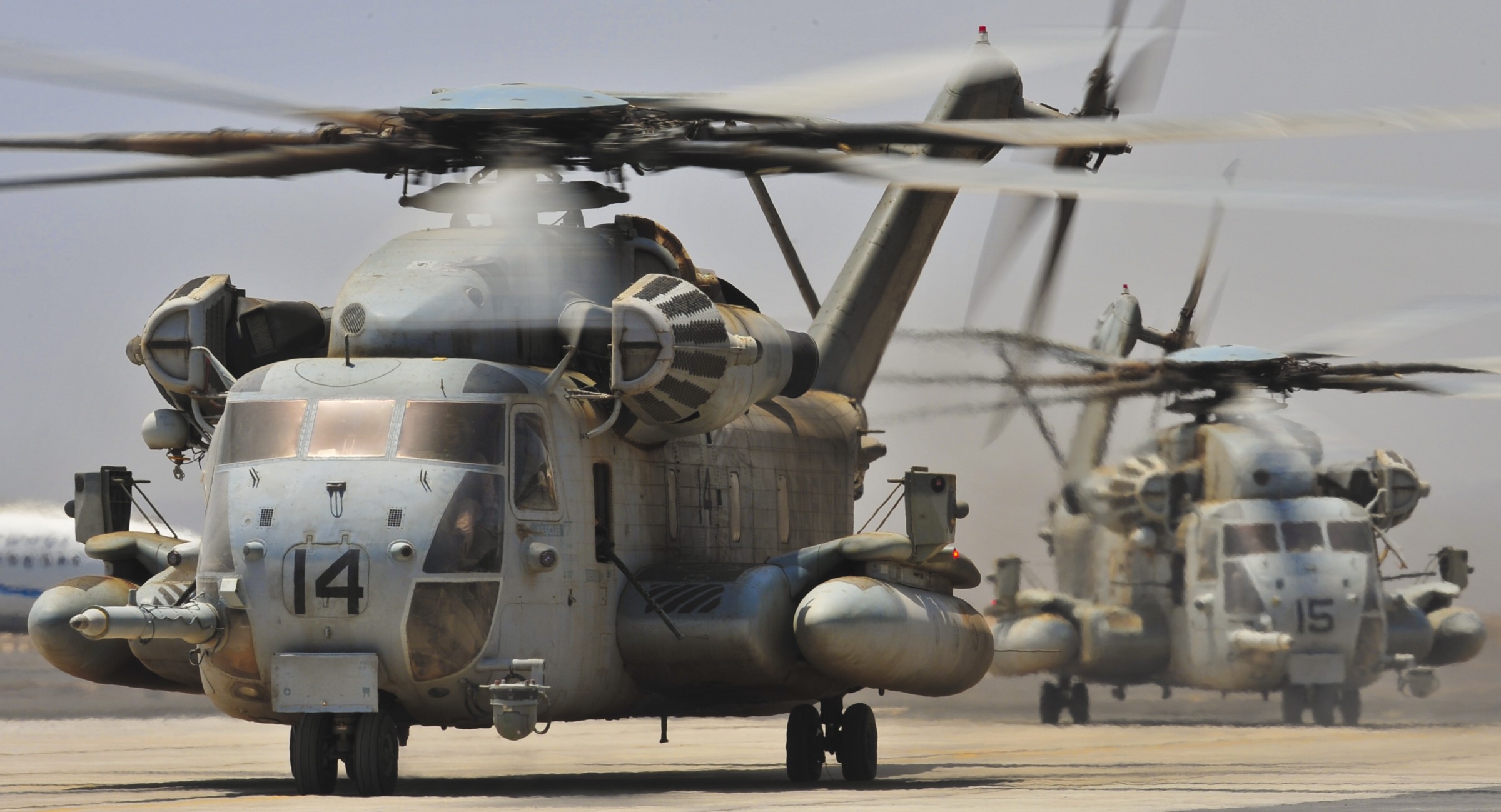 hmh-464 condors ch-53e super stallion marine heavy helicopter squadron djibouti 58