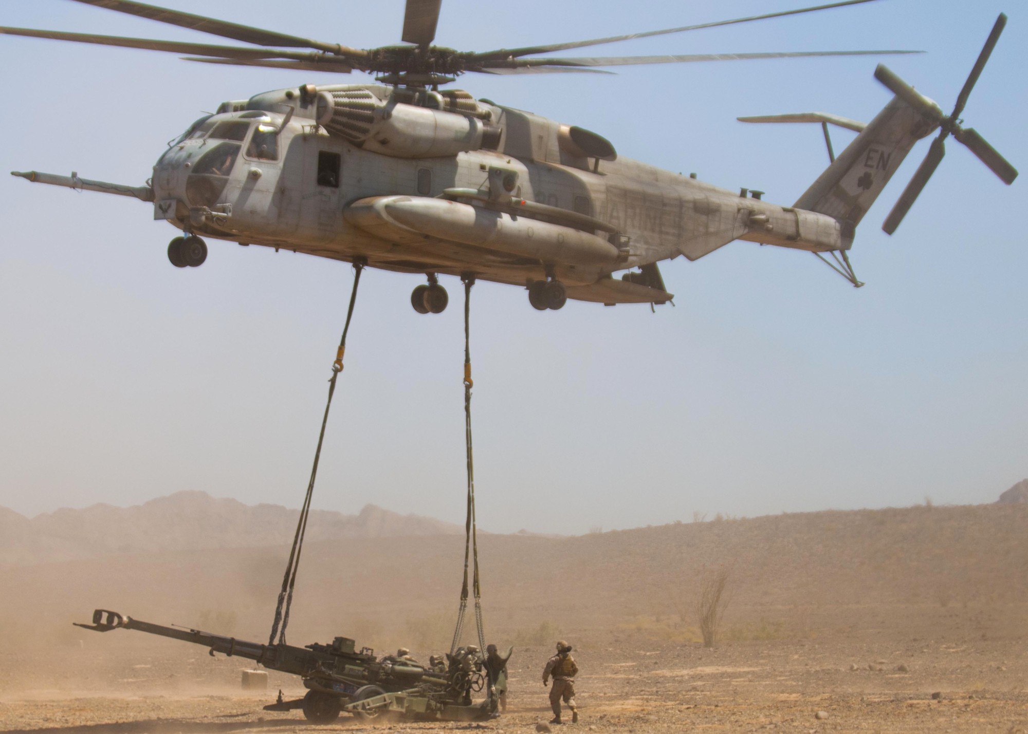 hmh-464 condors ch-53e super stallion marine heavy helicopter squadron mcas yuma arizona wti course 62