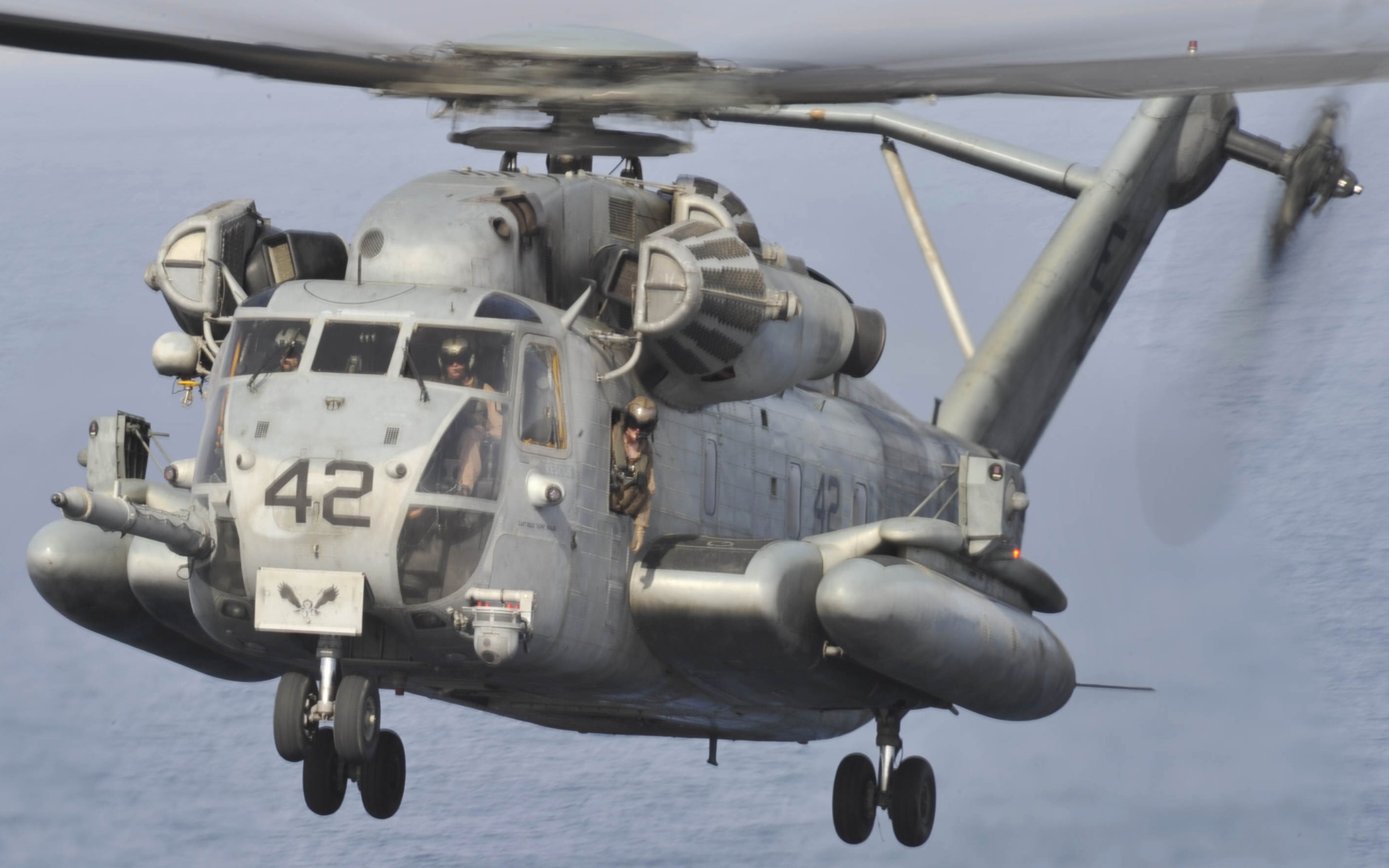 hmh-464 condors ch-53e super stallion marine heavy helicopter squadron 71