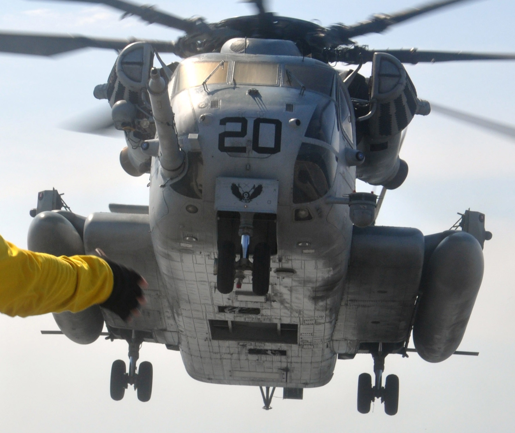 hmh-464 condors ch-53e super stallion marine heavy helicopter squadron 80