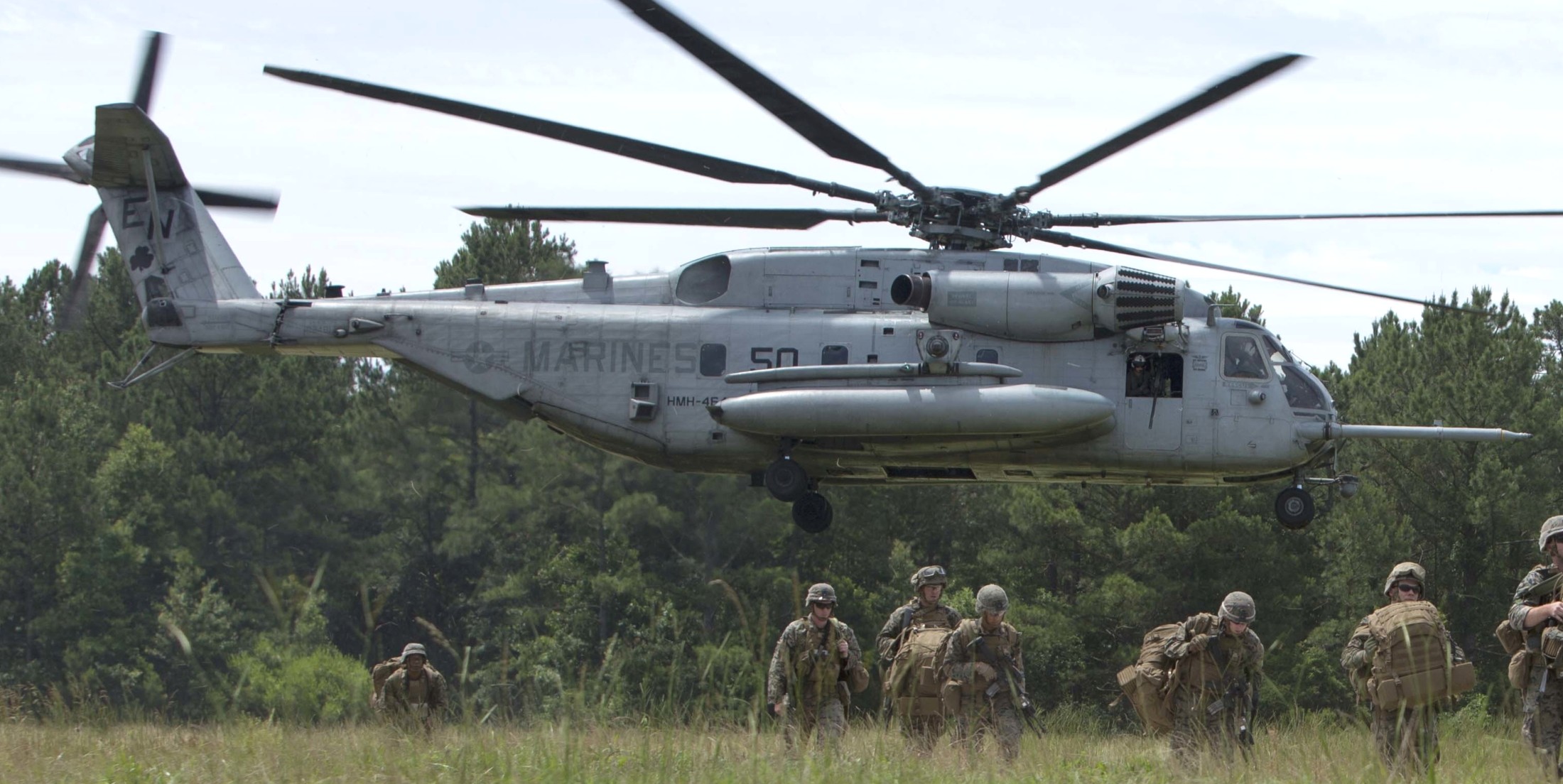 hmh-464 condors ch-53e super stallion marine heavy helicopter squadron 101