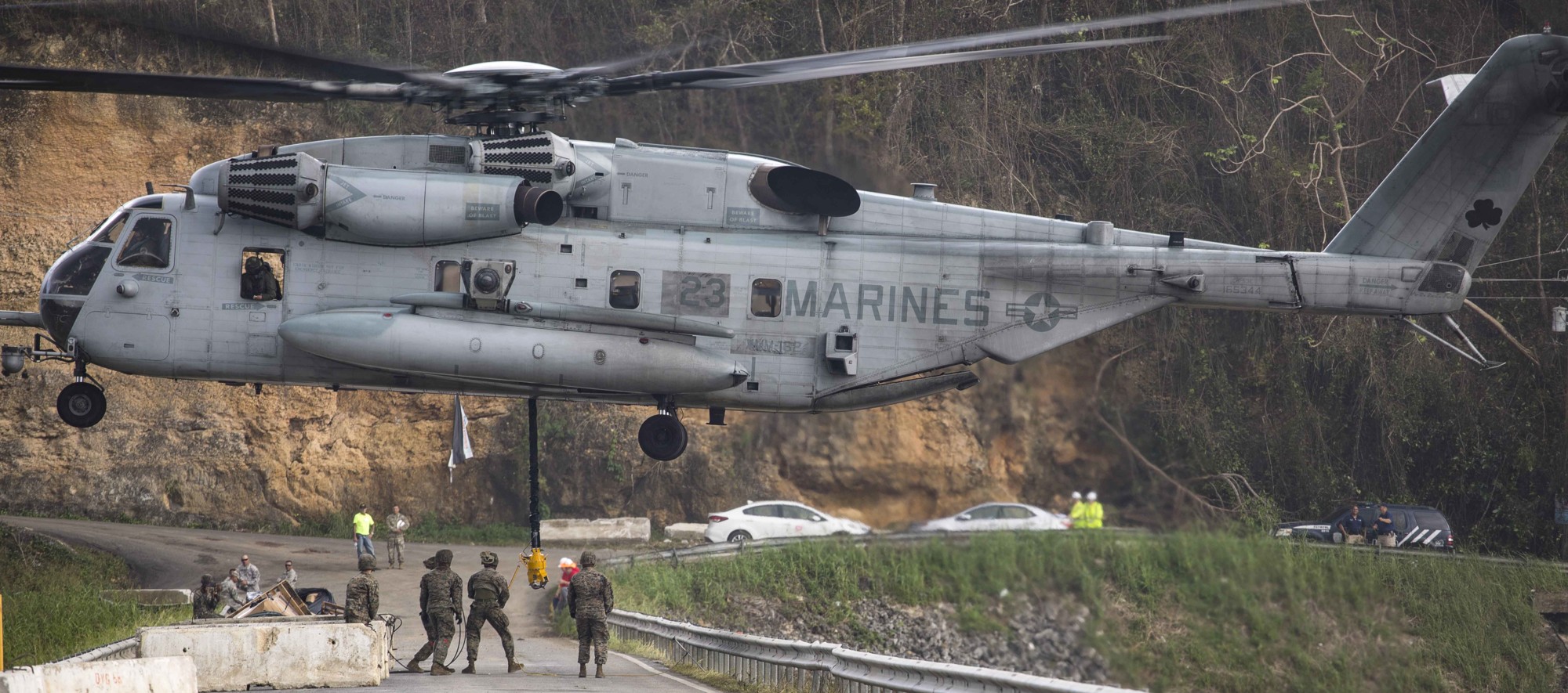 hmh-464 condors ch-53e super stallion marine heavy helicopter squadron hurricane puerto rico 107