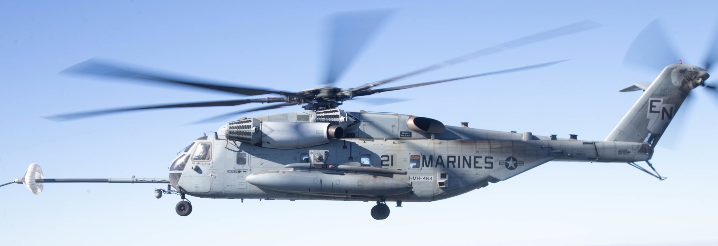 hmh-464 condors ch-53e super stallion marine heavy helicopter squadron aerial refueling 137