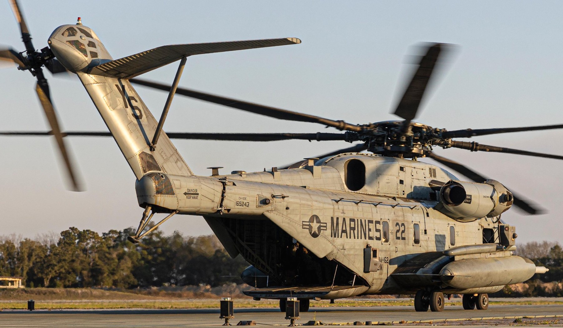 hmh-464 condors ch-53e super stallion marine heavy helicopter squadron bogue field 150