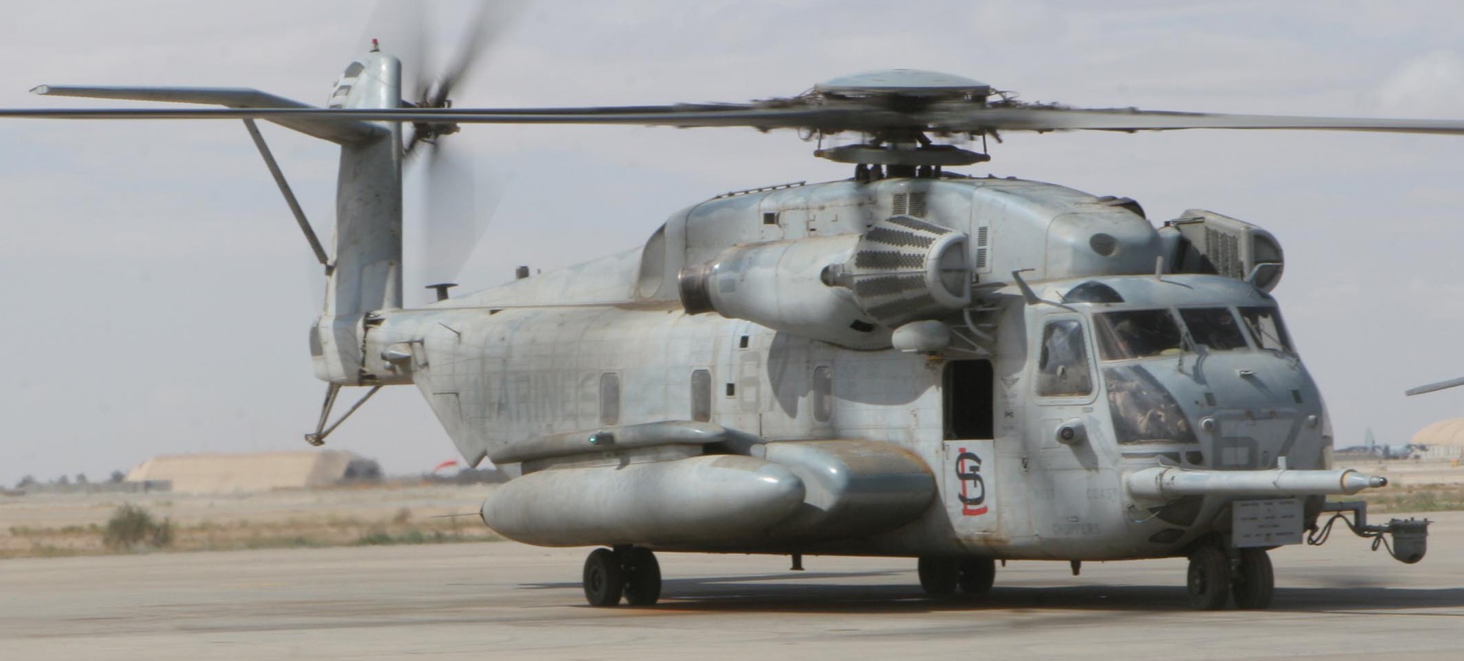 hmh-465 warhorse ch-53e super stallion marine heavy helicopter squadron al asad airbase iraq 2007