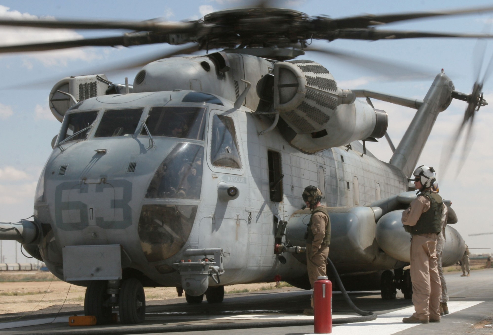 hmh-465 warhorse ch-53e super stallion marine heavy helicopter squadron al anbar iraq 15