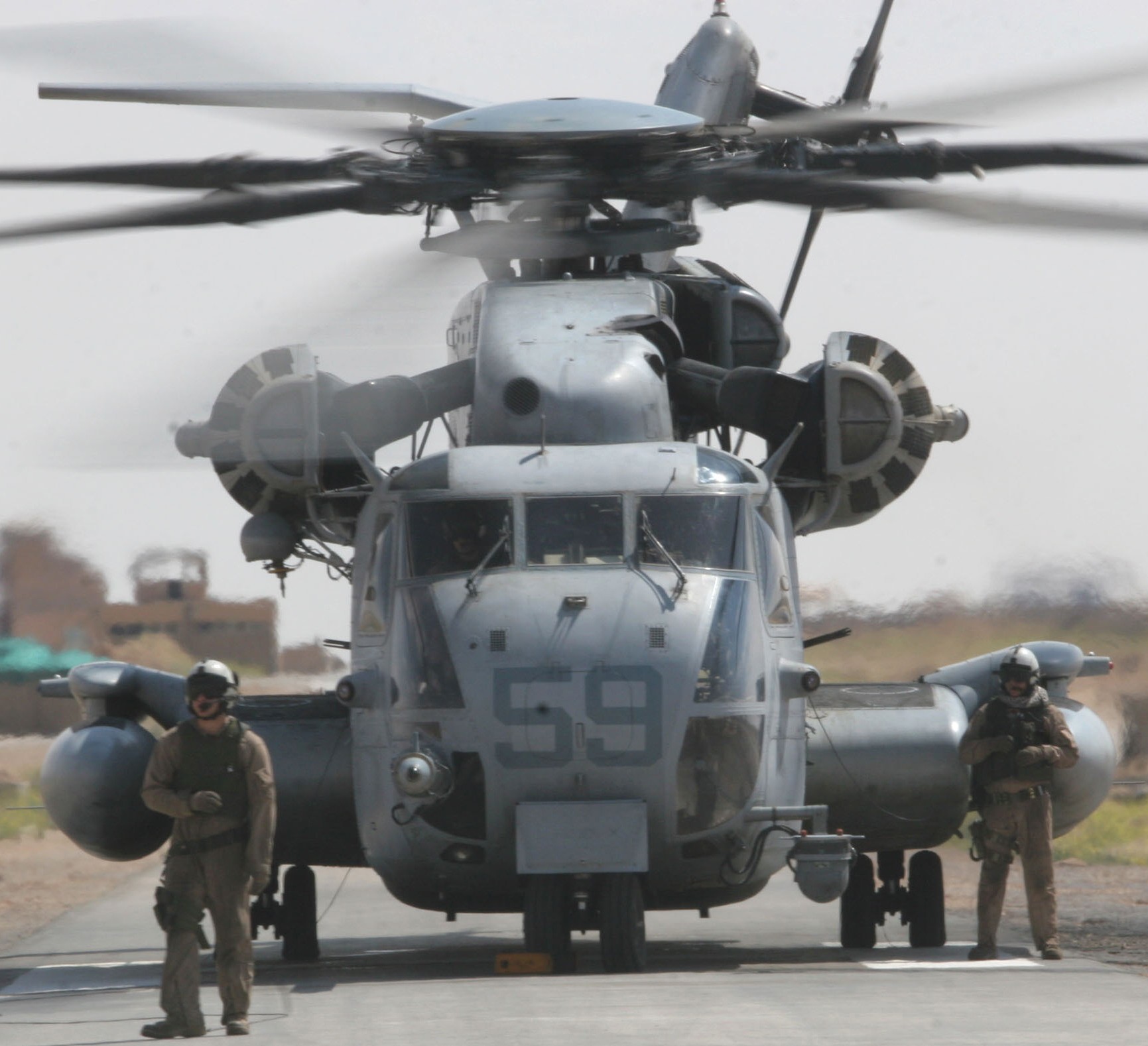 hmh-465 warhorse ch-53e super stallion marine heavy helicopter squadron 17