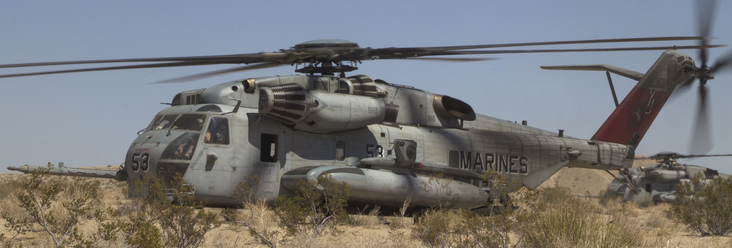 hmh-465 warhorse ch-53e super stallion marine heavy helicopter squadron 43