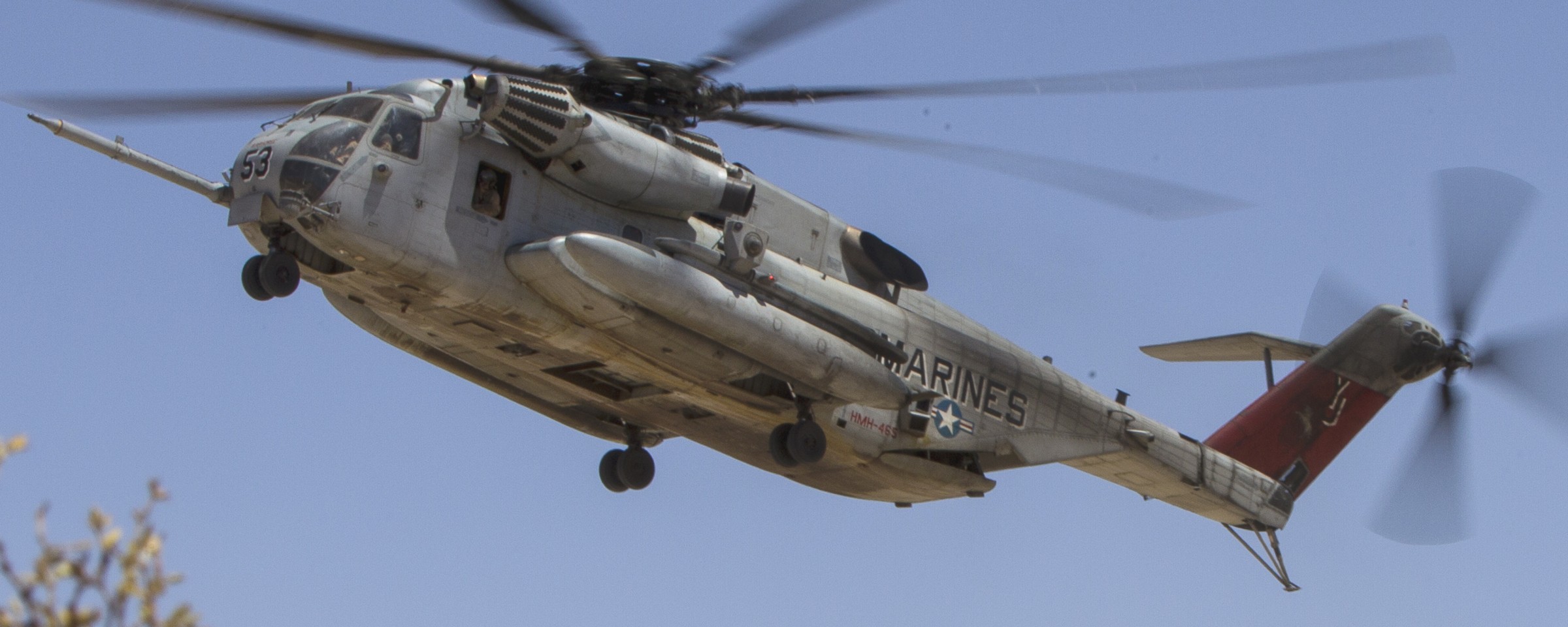 hmh-465 warhorse ch-53e super stallion marine heavy helicopter squadron mcagcc twentynine palms california 44