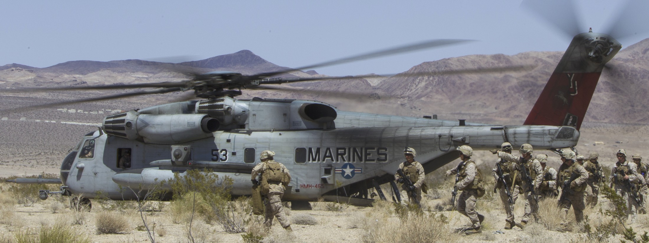 hmh-465 warhorse ch-53e super stallion marine heavy helicopter squadron 45