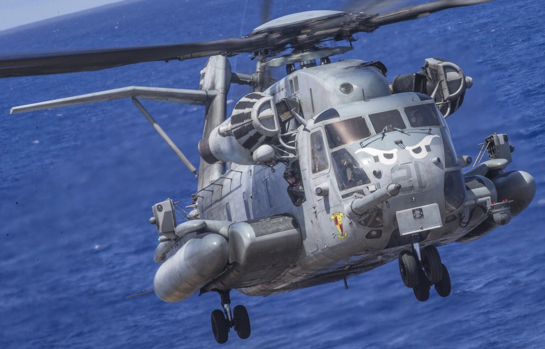 hmh-465 warhorse ch-53e super stallion marine heavy helicopter squadron 88