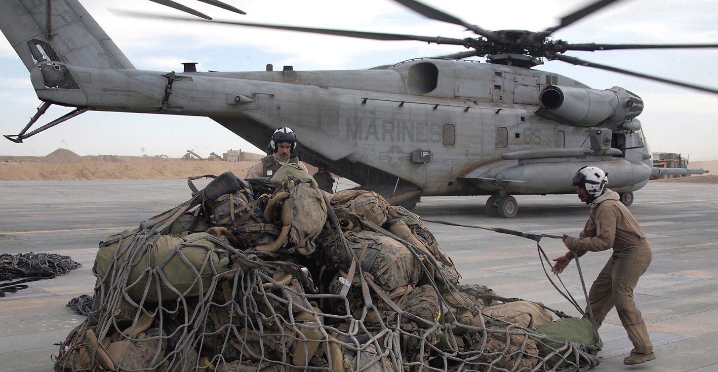 hmh-466 wolfpack ch-53e super stallion marine heavy helicopter squadron camp dwyer afghanistan 19