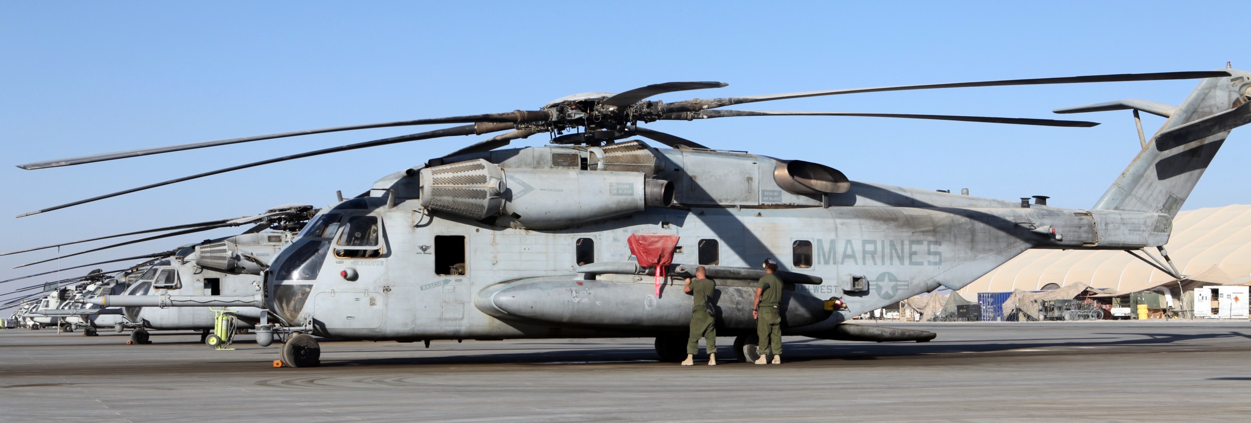 hmh-466 wolfpack ch-53e super stallion marine heavy helicopter squadron afghanistan 20