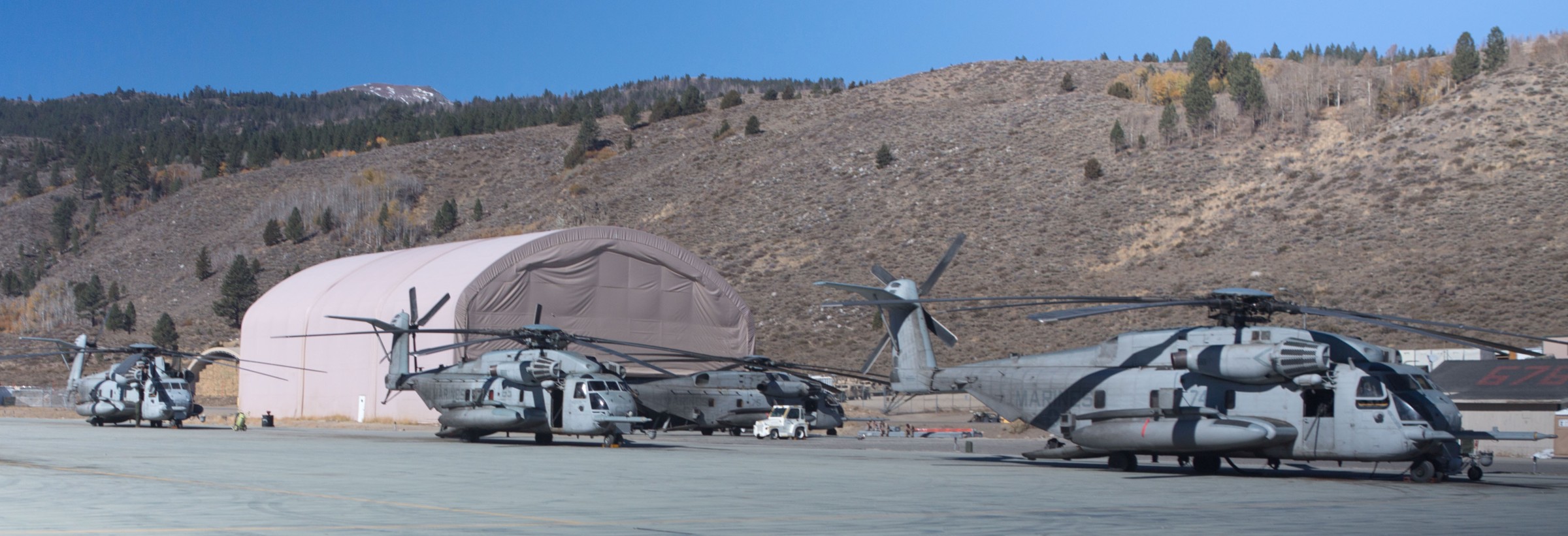 hmh-466 wolfpack ch-53e super stallion marine heavy helicopter squadron bridgeport training center california 37