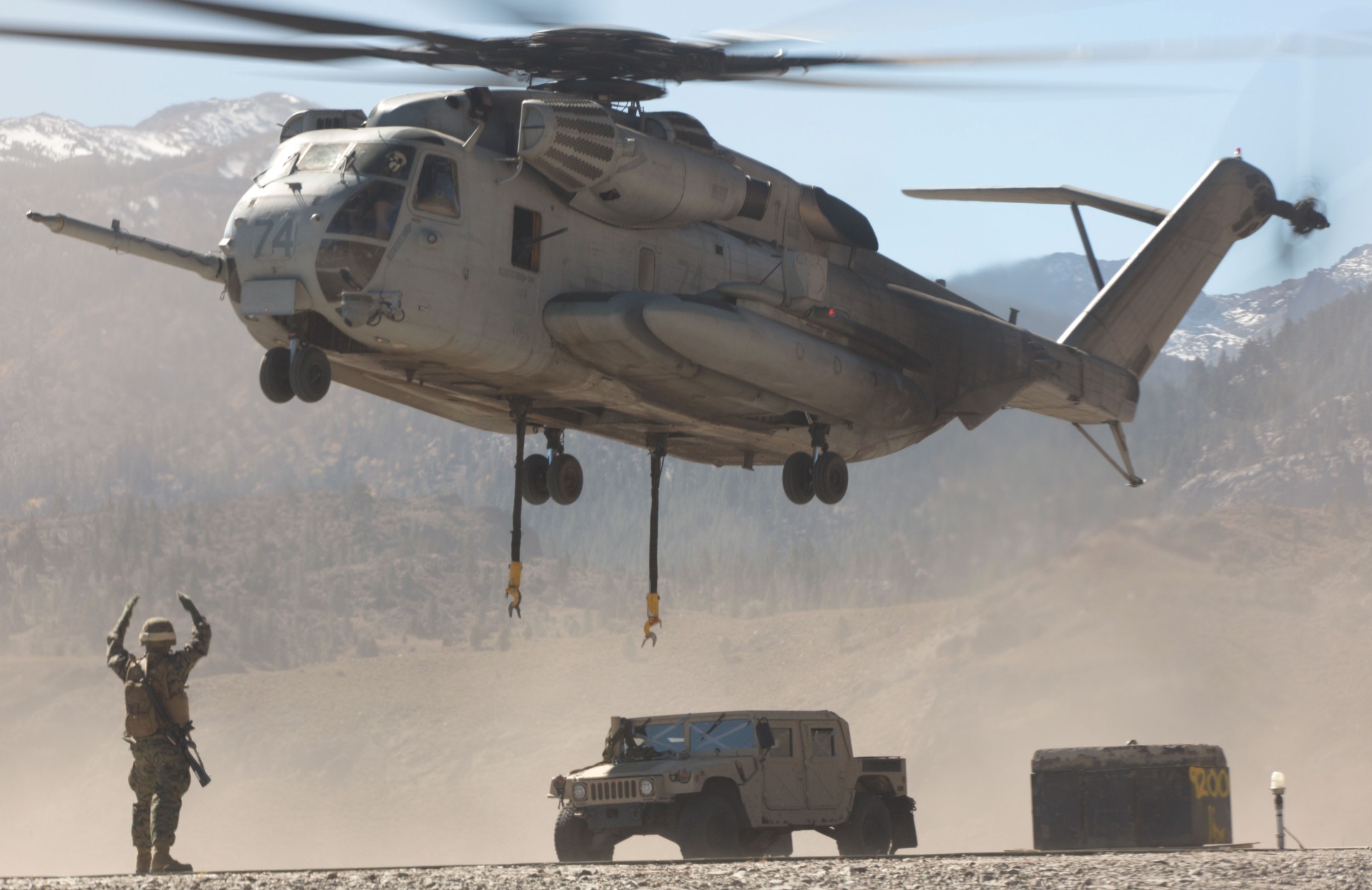 hmh-466 wolfpack ch-53e super stallion marine heavy helicopter squadron 38