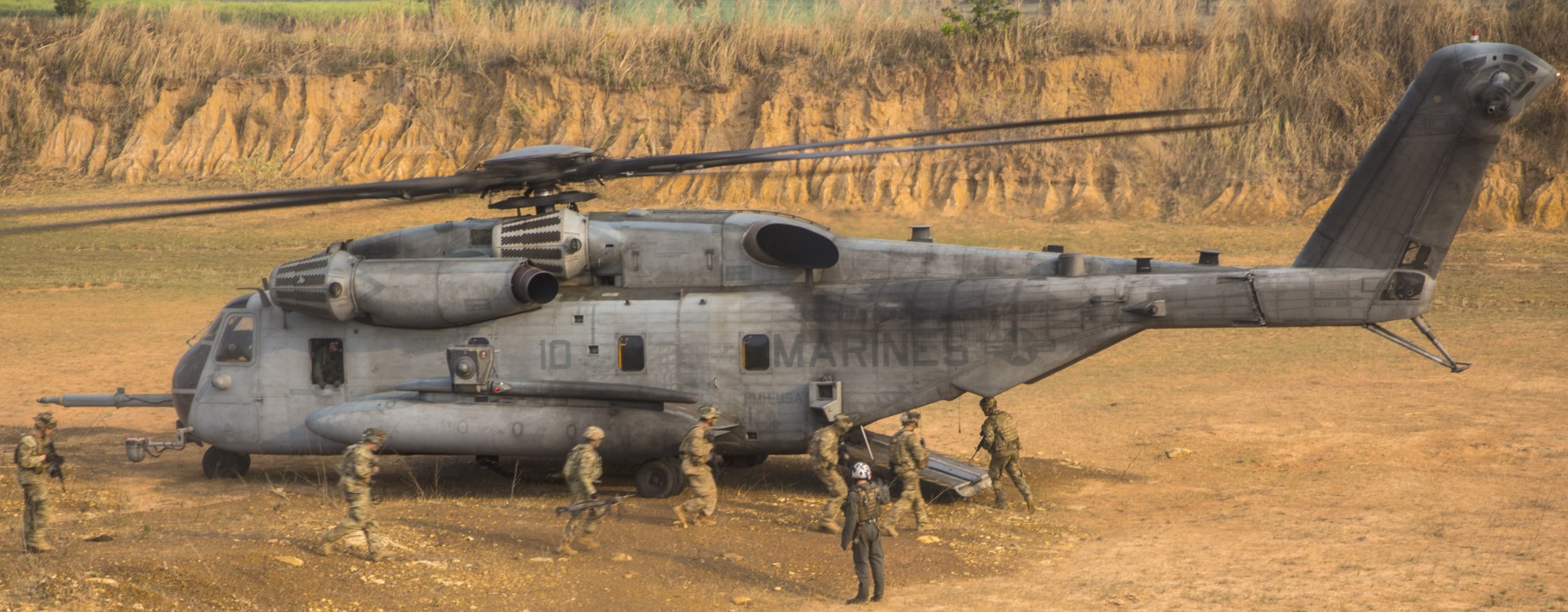 hmh-466 wolfpack ch-53e super stallion marine heavy helicopter squadron exercise cobra gold thailand 50