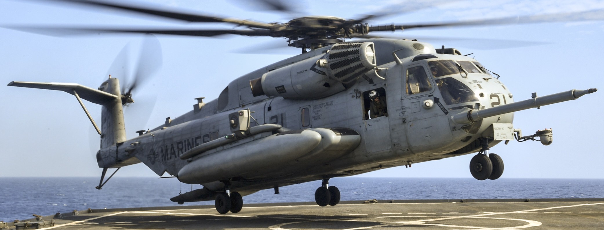 hmh-466 wolfpack ch-53e super stallion marine heavy helicopter squadron 60