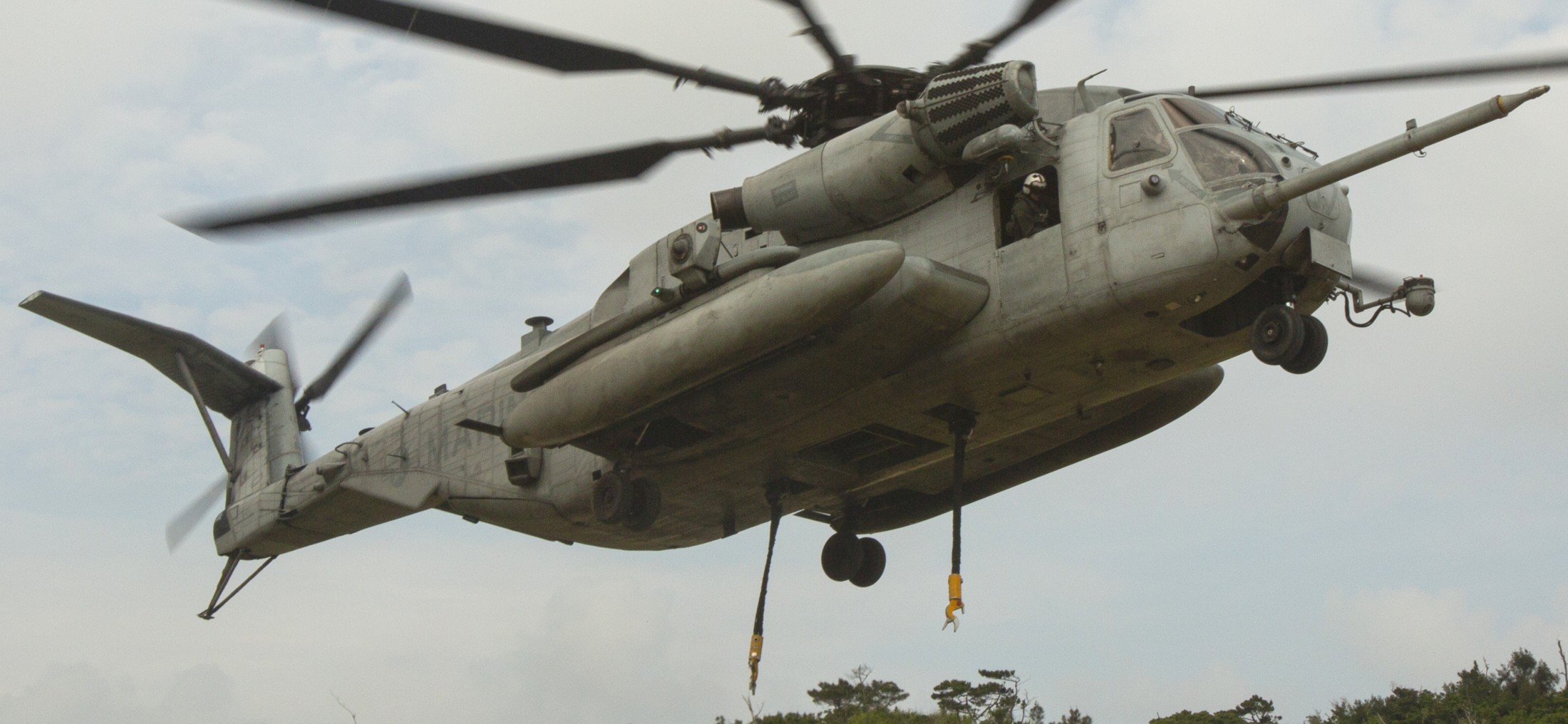 hmh-466 wolfpack ch-53e super stallion marine heavy helicopter squadron 71