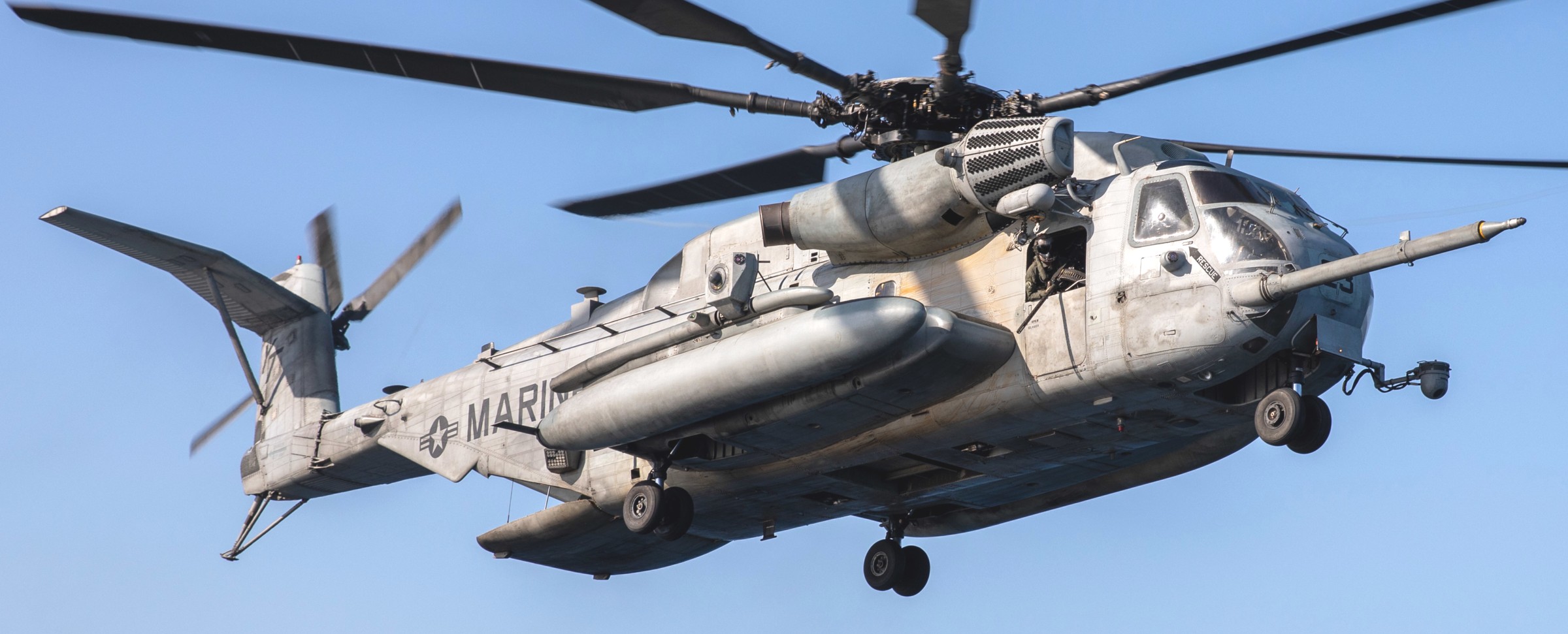 hmh-466 wolfpack ch-53e super stallion marine heavy helicopter squadron 80