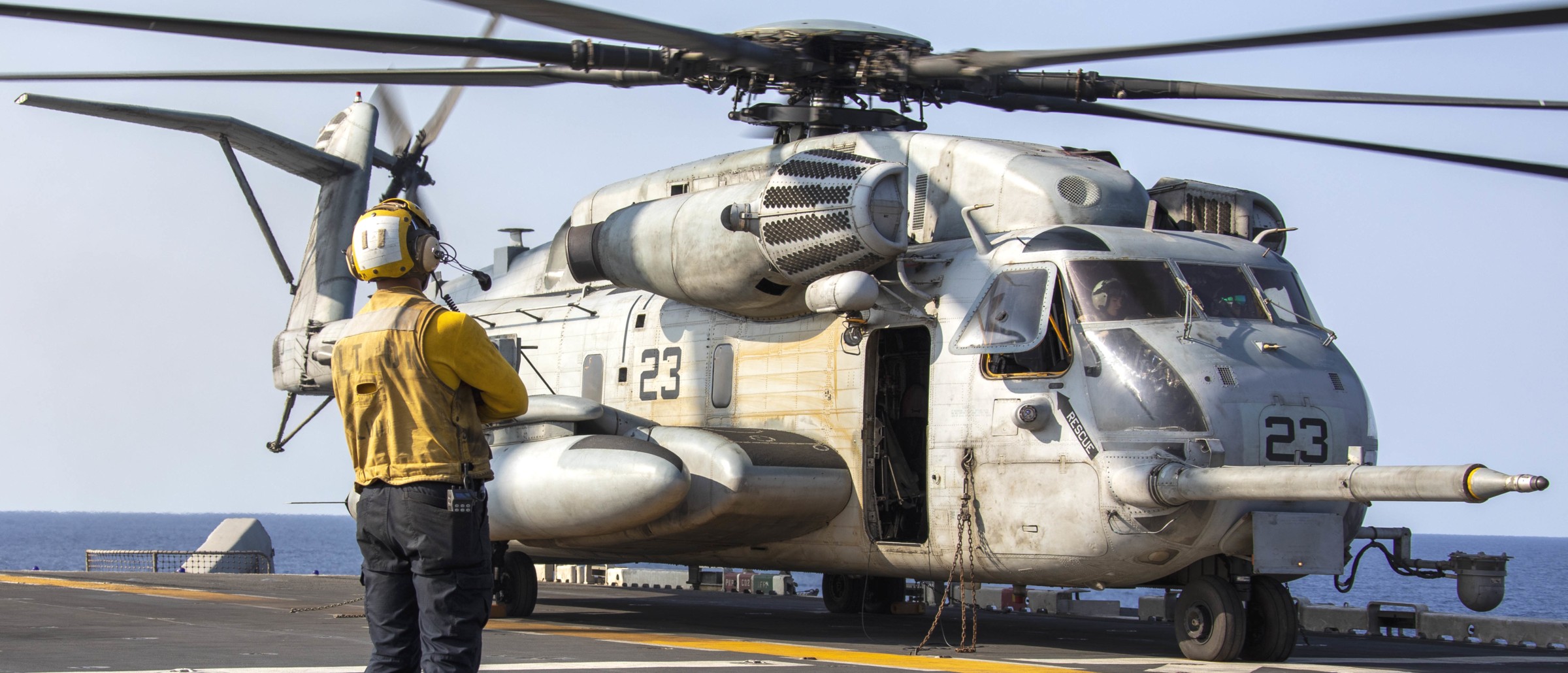 hmh-466 wolfpack ch-53e super stallion marine heavy helicopter squadron 84