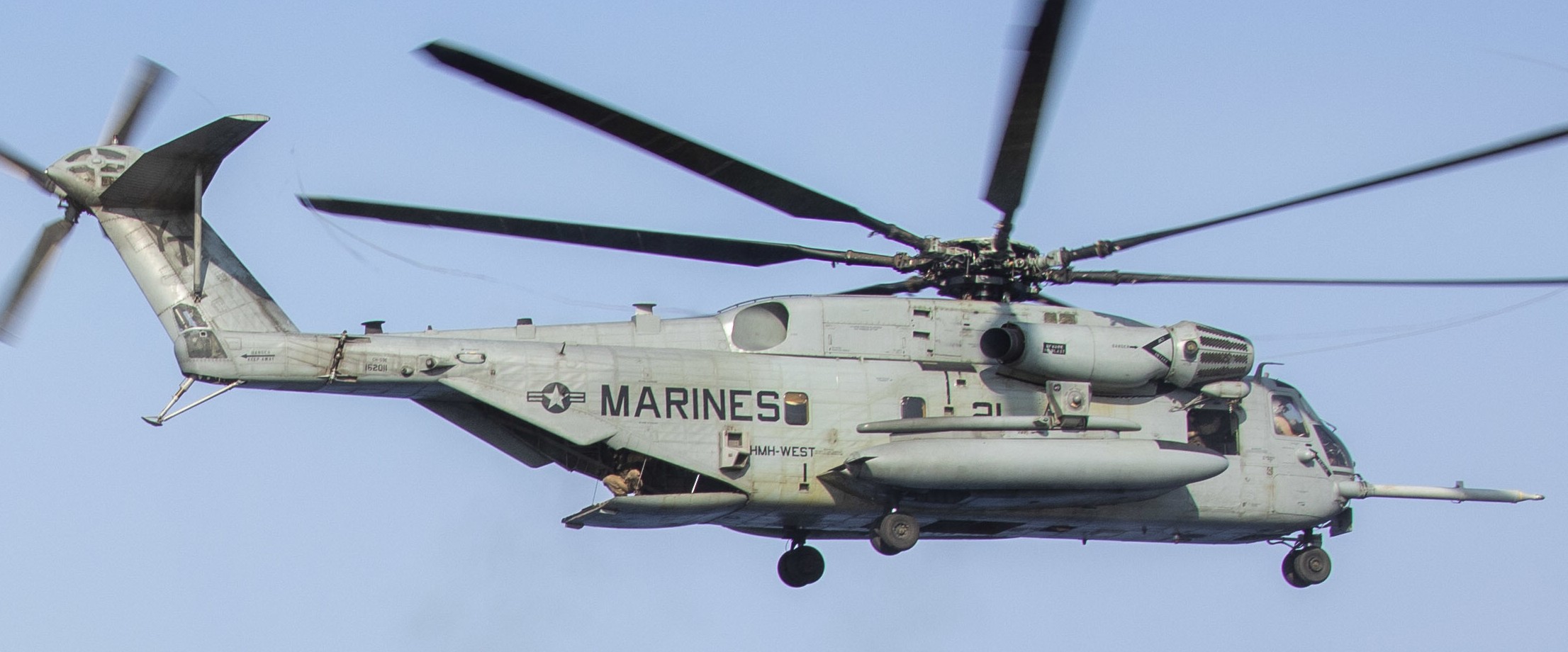 hmh-466 wolfpack ch-53e super stallion marine heavy helicopter squadron 86