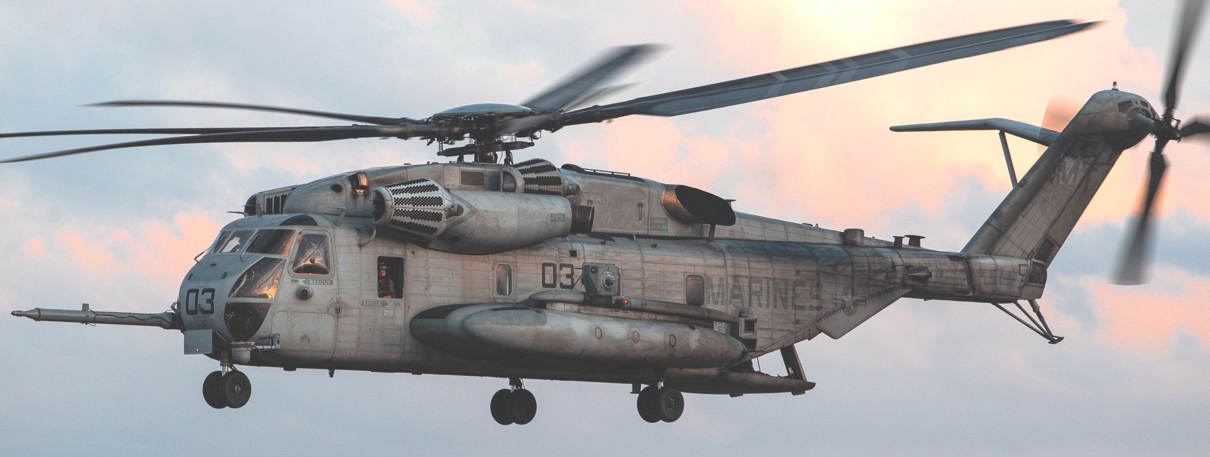 hmh-772 hustlers ch-53e super stallion marine heavy helicopter squadron mississippi 40