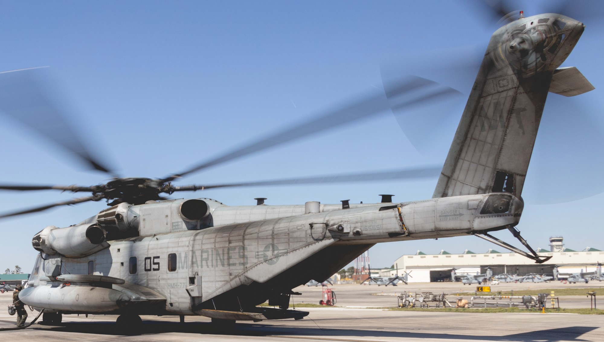 hmh-772 hustlers ch-53e super stallion marine heavy helicopter squadron mcas new river 42