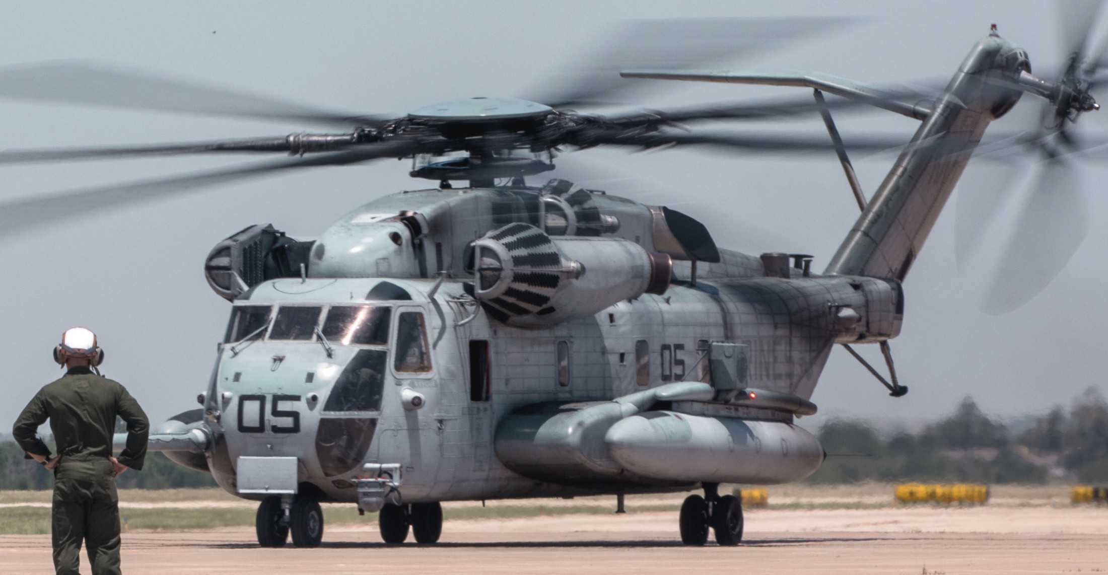 hmh-772 hustlers ch-53e super stallion marine heavy helicopter squadron exercise gunslinger 2022