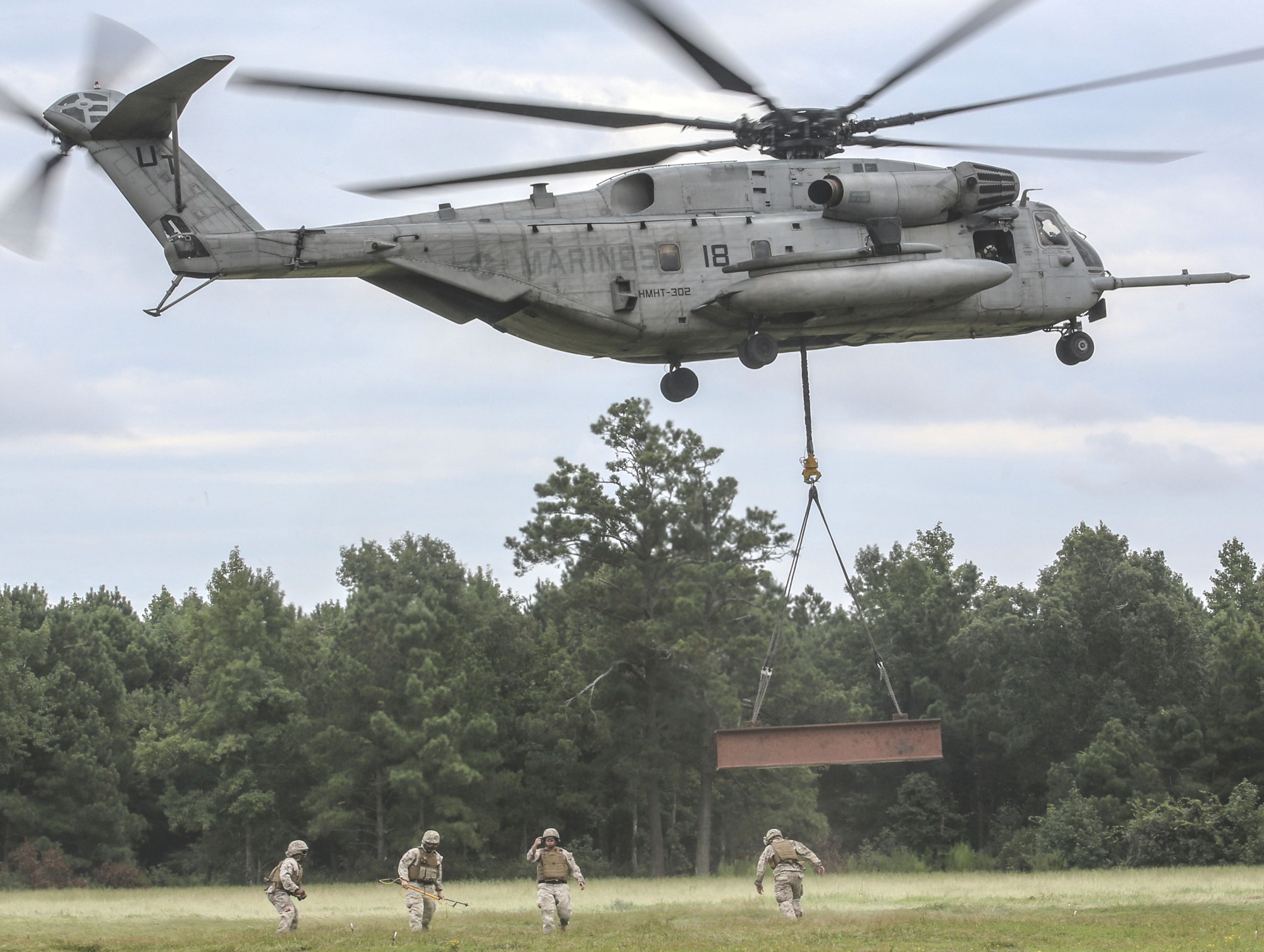 hmht-302 phoenix ch-53e super stallion marine heavy helicopter training squadron 07