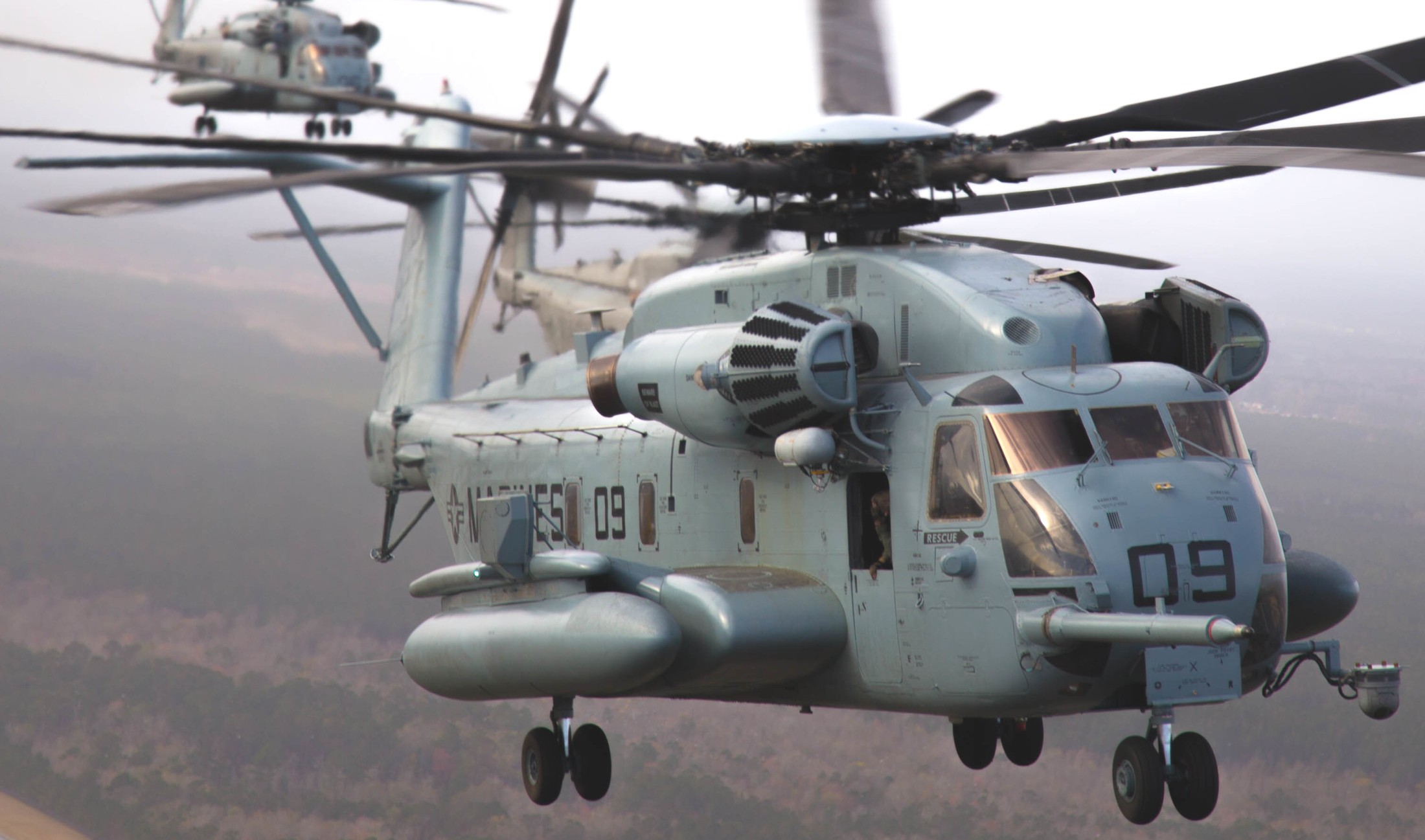 hmht-302 phoenix ch-53e super stallion marine heavy helicopter training squadron 13