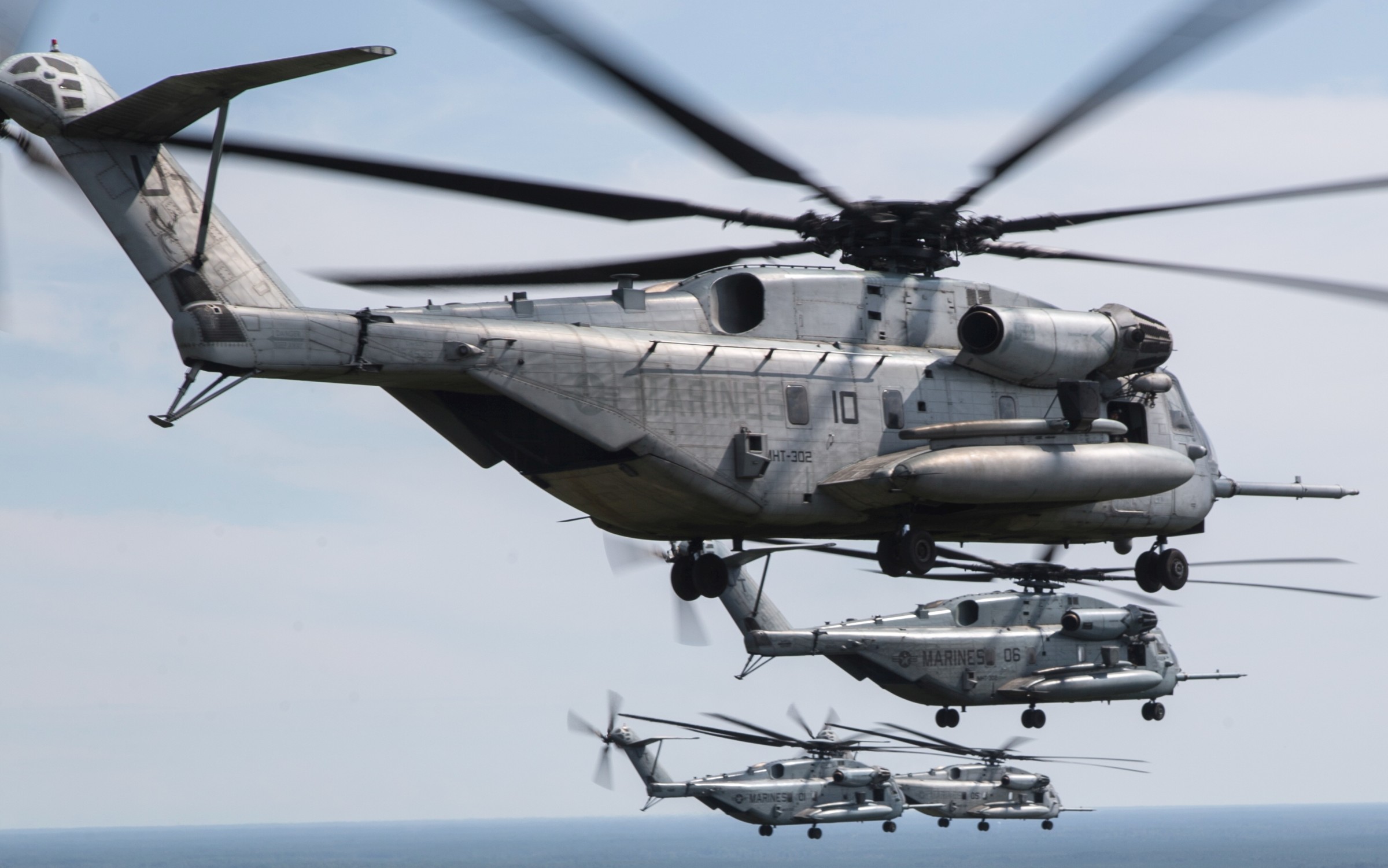 hmht-302 phoenix ch-53e super stallion marine heavy helicopter training squadron mcas new river 17x