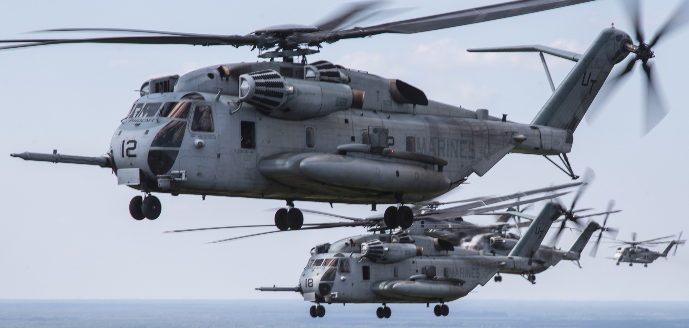 hmht-302 phoenix ch-53e super stallion marine heavy helicopter training squadron 18