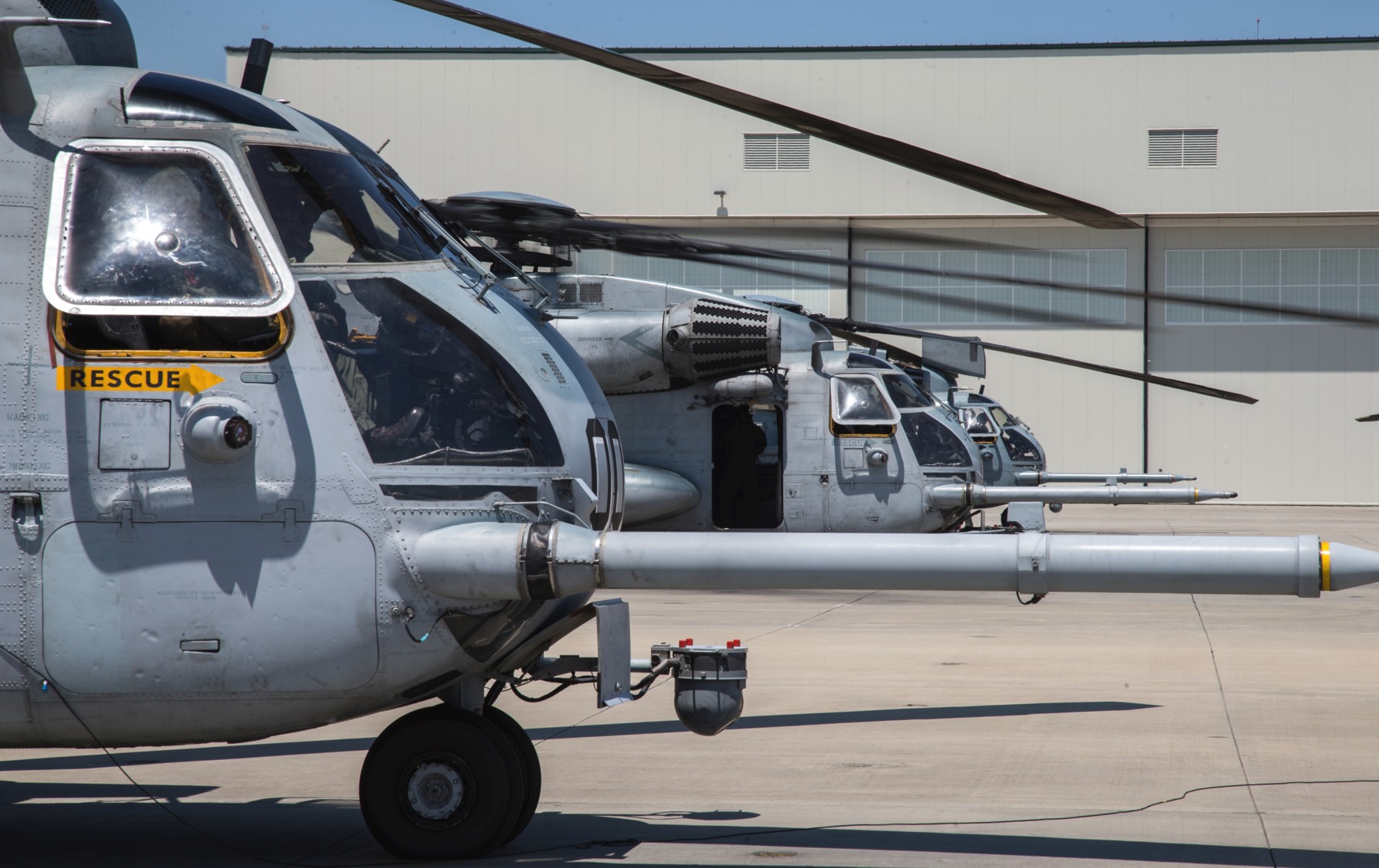 hmht-302 phoenix ch-53e super stallion marine heavy helicopter training squadron 19