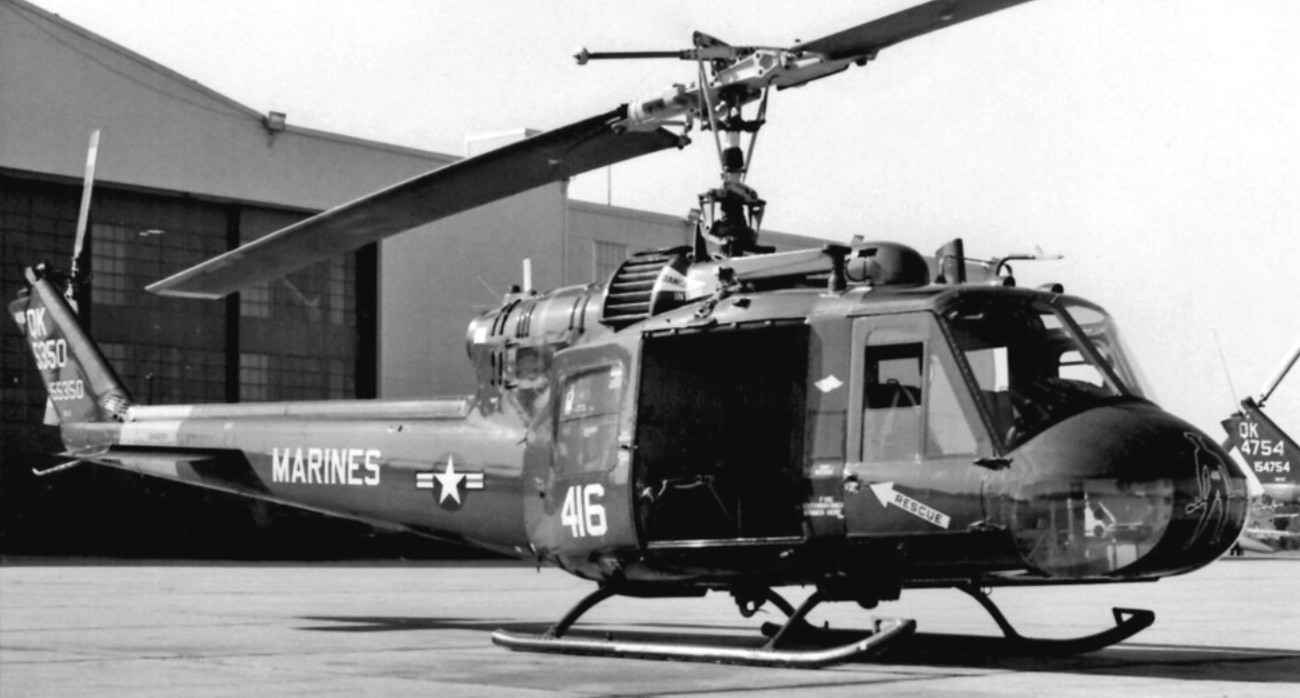 hml-771 hummers marine light helicopter squadron usmc uh-1e huey 02x