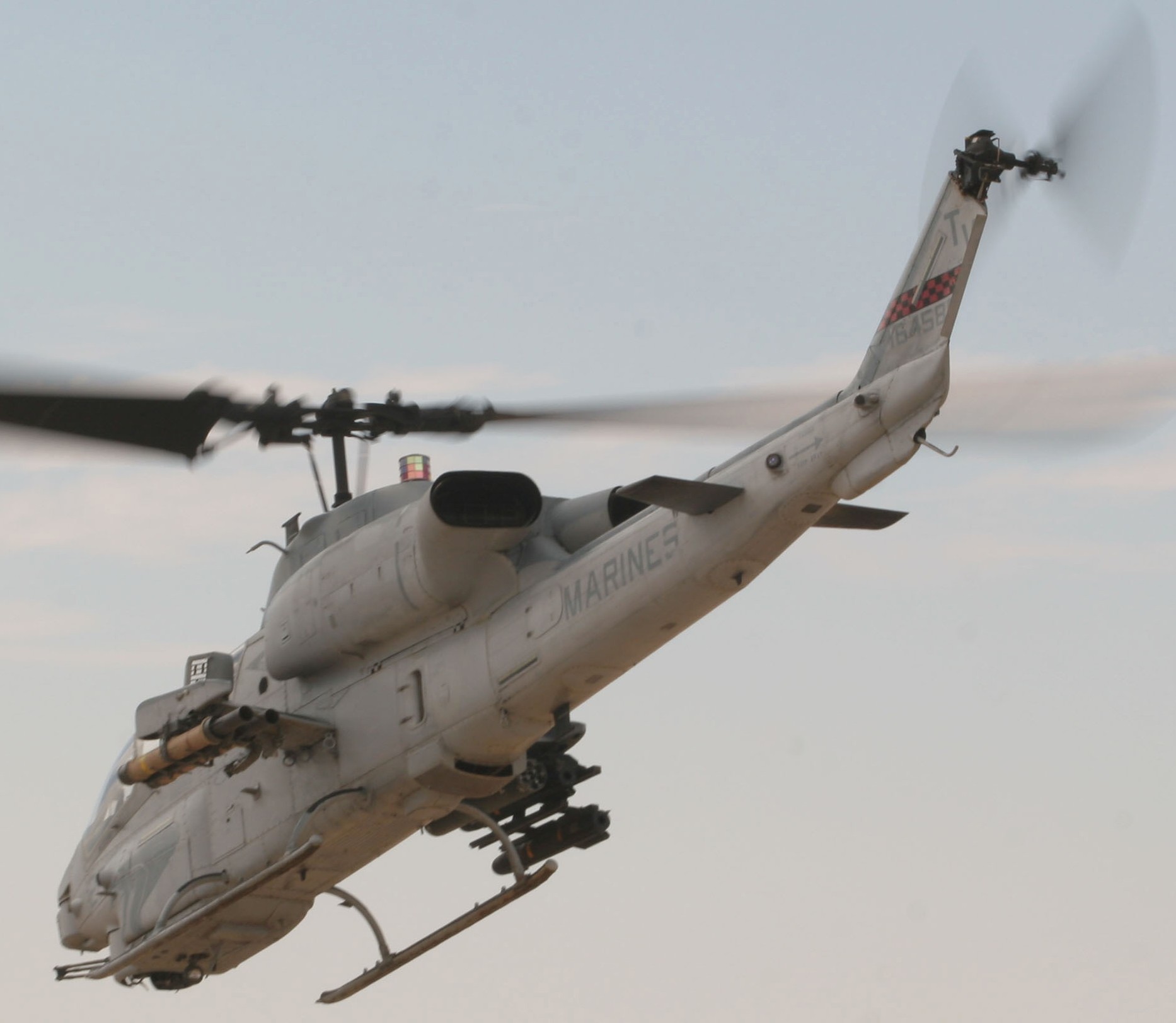 hmla-167 warriors marine light attack helicopter squadron ah-1w super cobra usmc 11